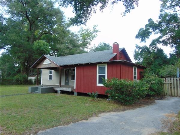 TOWN OF DEFUNIAK SPRINGS - Residential