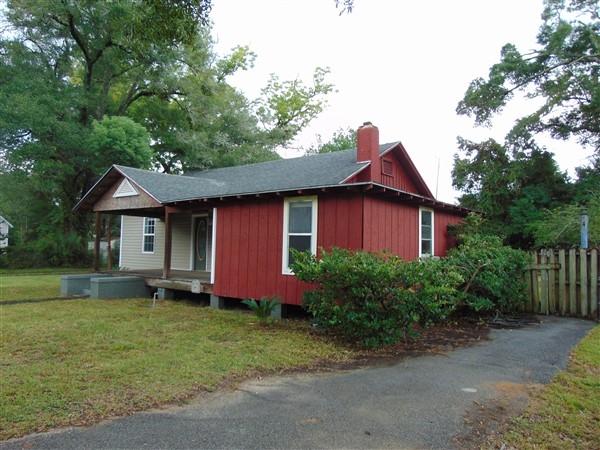 TOWN OF DEFUNIAK SPRINGS - Residential