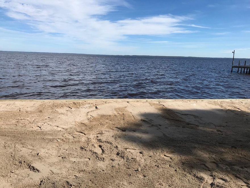 Just Reduced. Stunning Choctawhatchee Bay Front Lot with 110' on the water in Greater Driftwood Estates. Breathtaking sunrise views. Great location to build your new home and enjoy living on the water. This community is near shopping, restaurants, Medical Facilities and beaches. The subdivision has a wonderful park with tennis courts, basketball court, playground and much more. New seawall and rip rap in place. Brokers/Agents are welcome, commission up to 3%