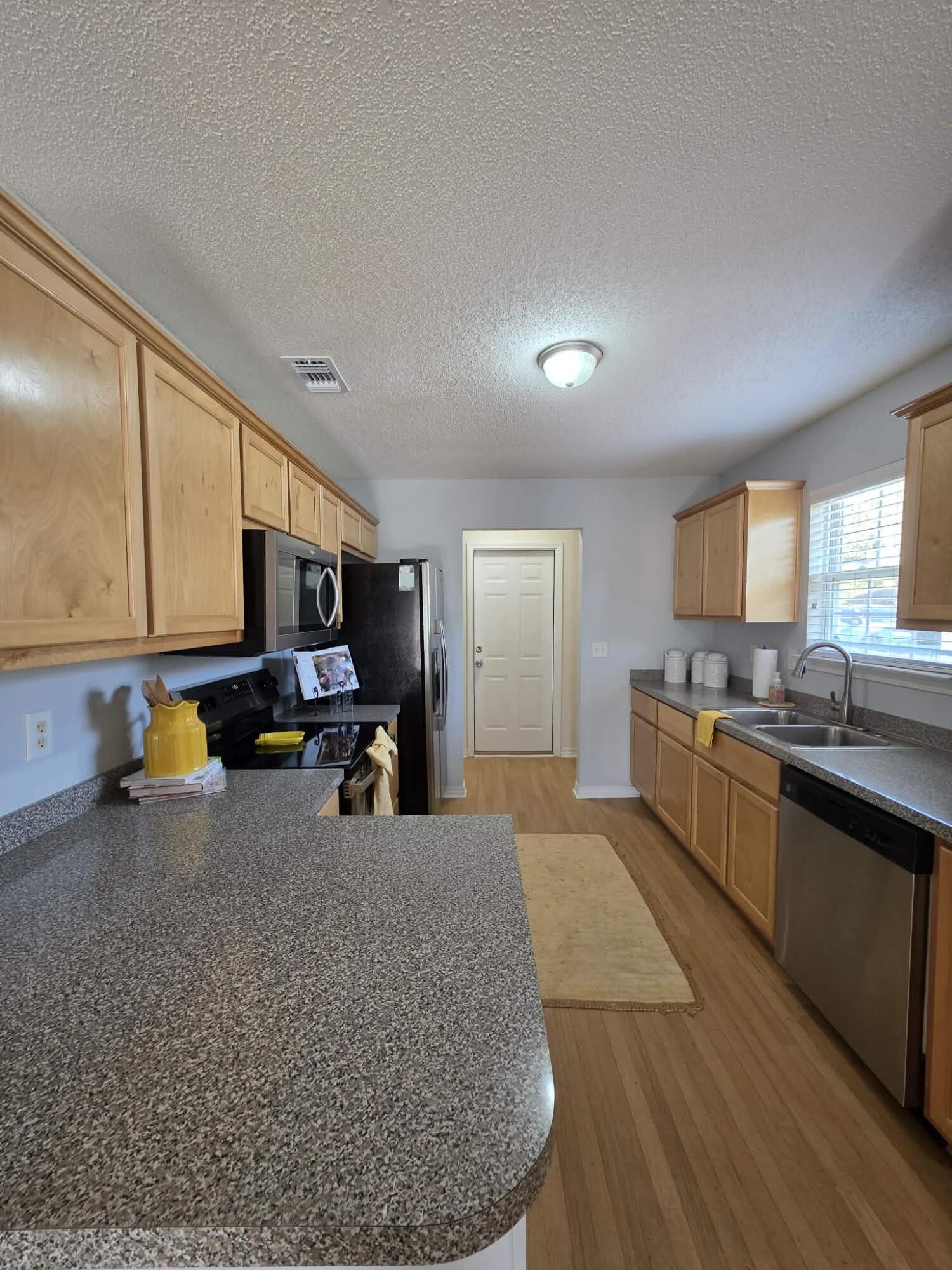 NAVARRE S/D 2ND ADDN - Residential