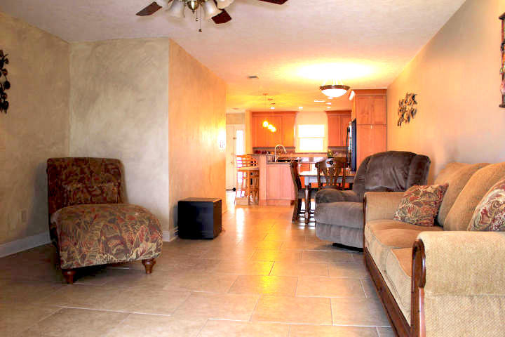 GARNIERS CAY T/H - Residential