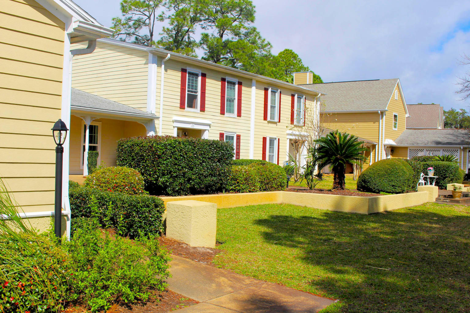 GARNIERS CAY T/H - Residential