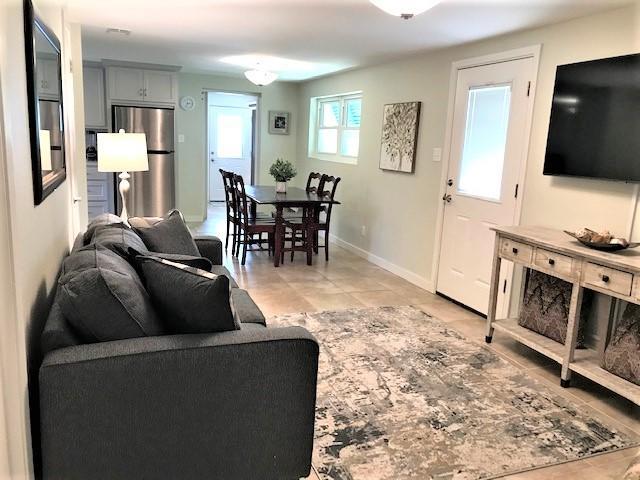 BEACH HIGHLANDS - Residential Lease