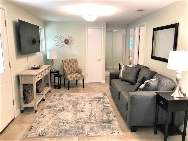 BEACH HIGHLANDS - Residential Lease