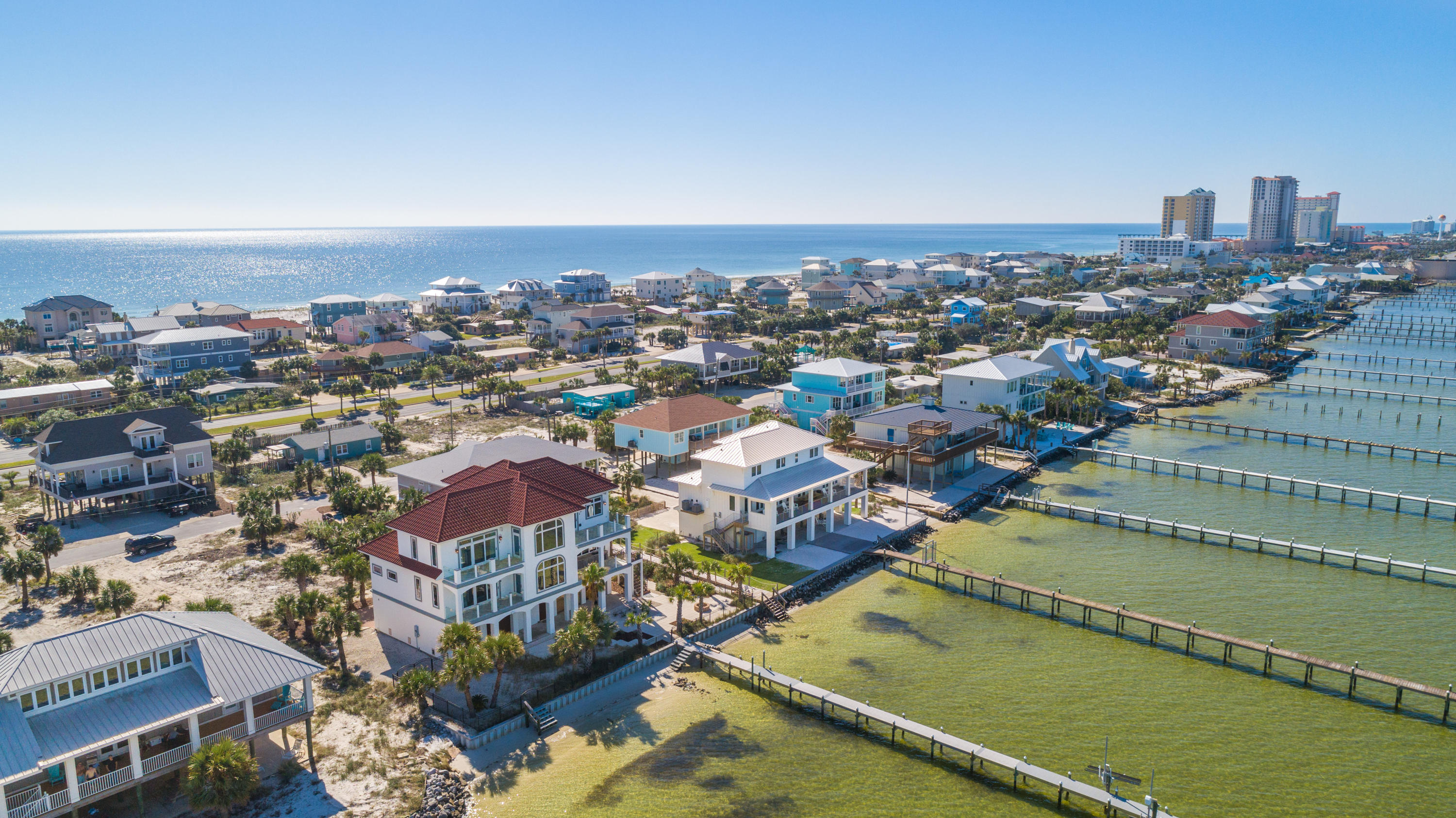 VILLA PRIMERA - Residential