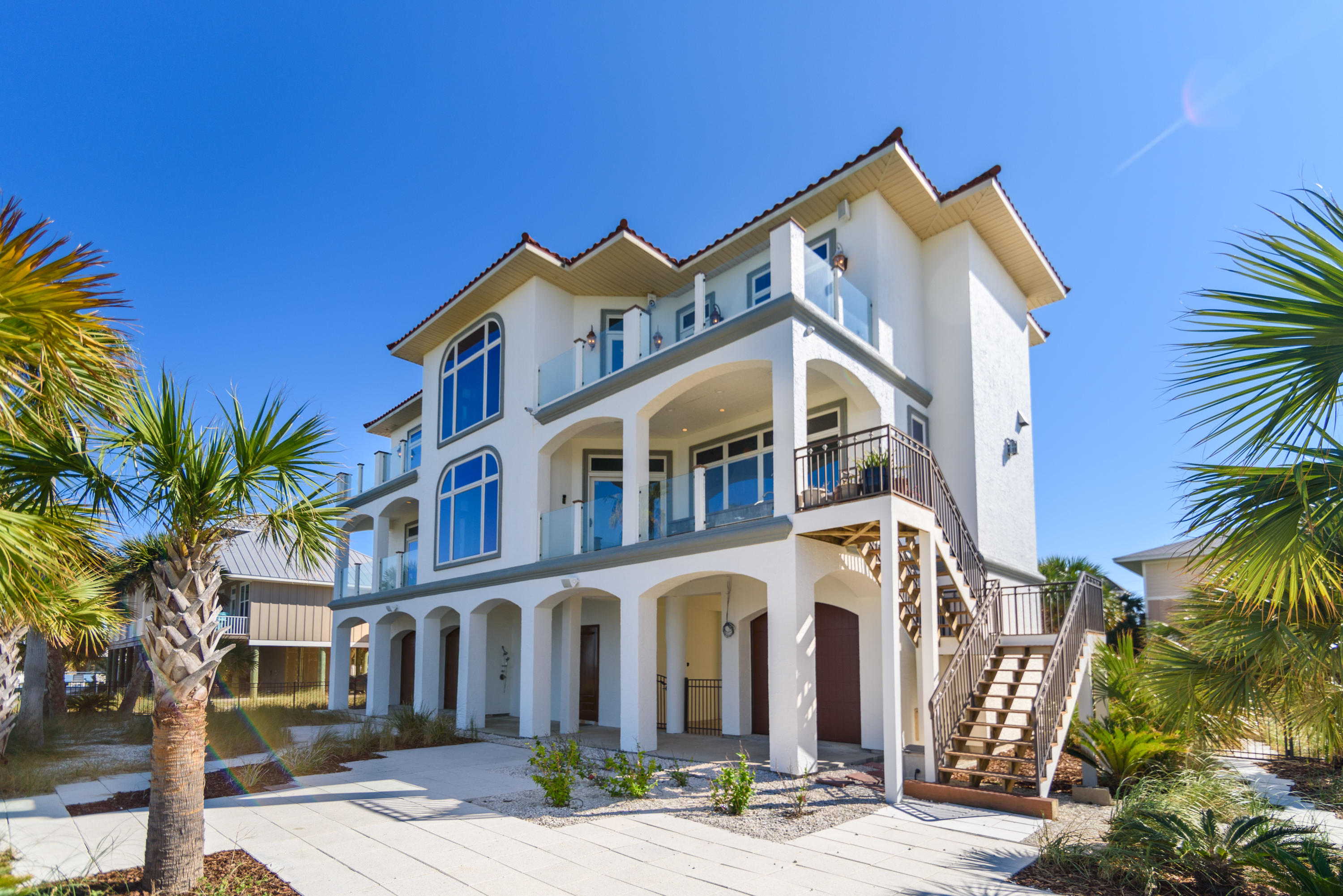 VILLA PRIMERA - Residential