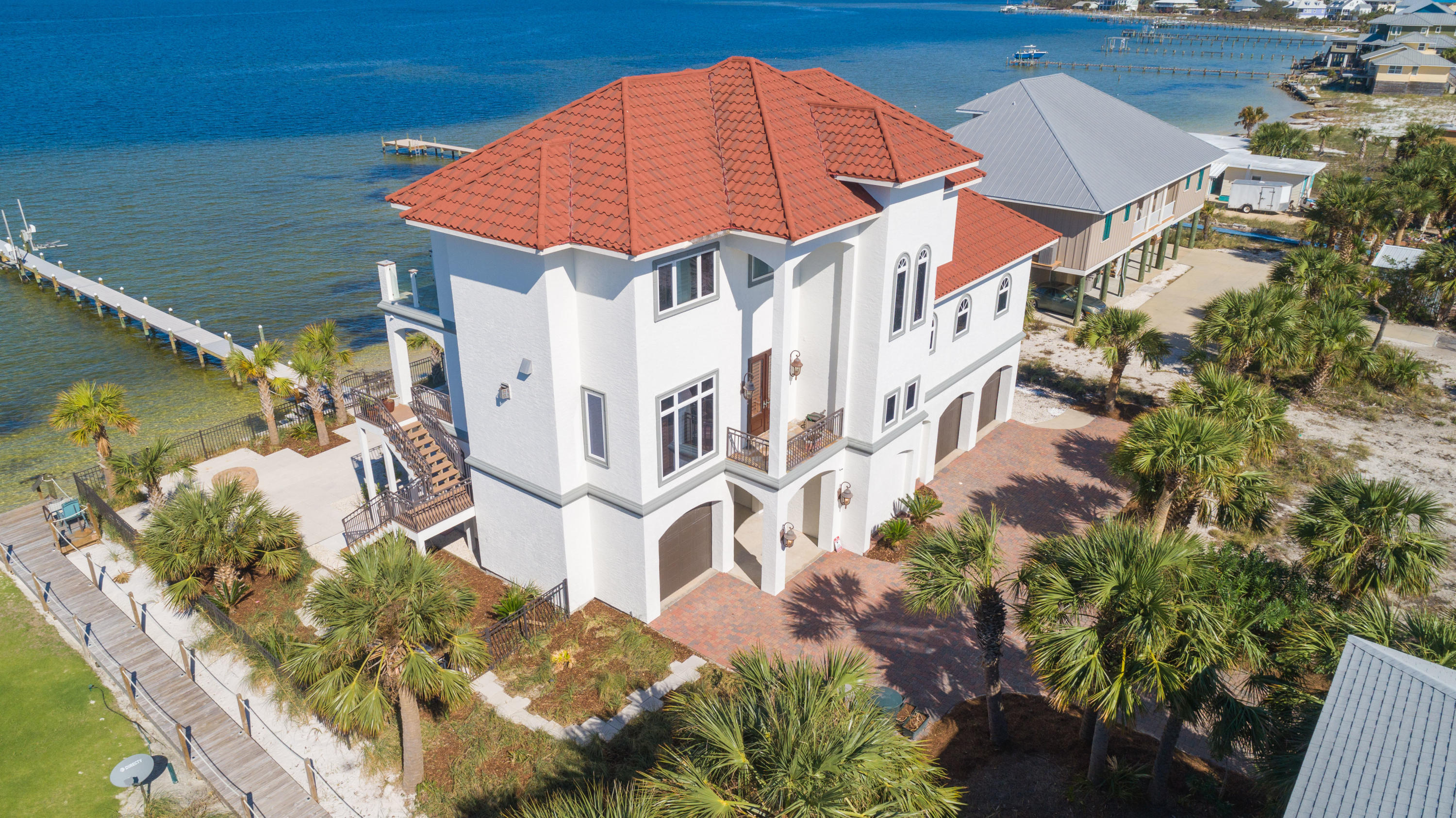 VILLA PRIMERA - Residential