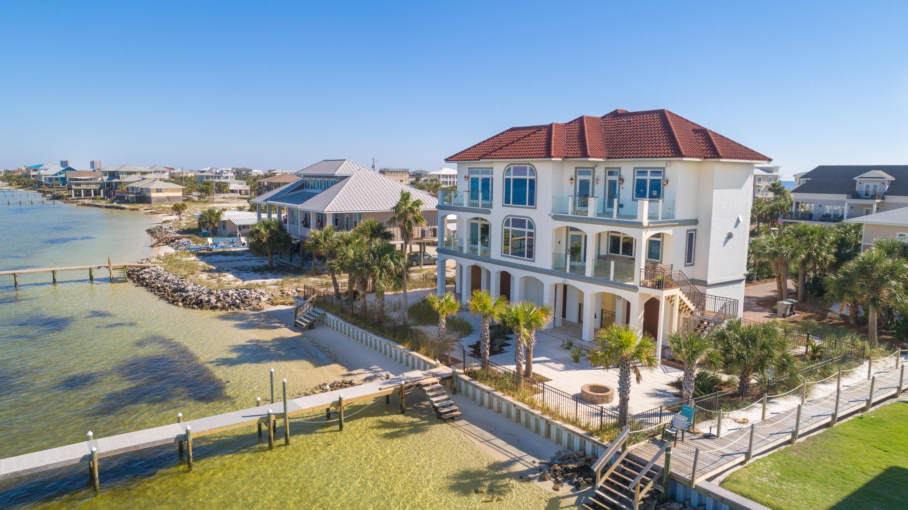 VILLA PRIMERA - Residential