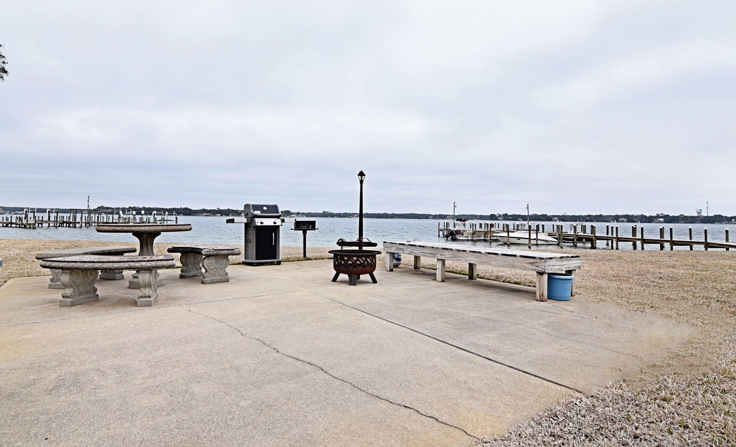 BAYVIEW WATERS CONDO - Residential