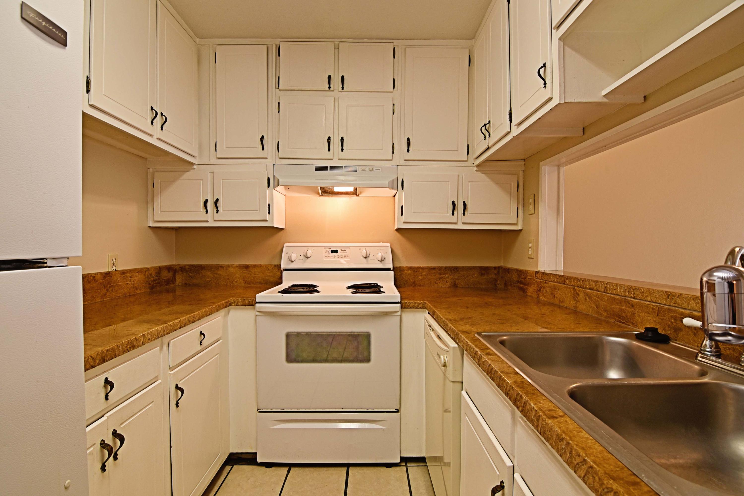 BAYVIEW WATERS CONDO - Residential