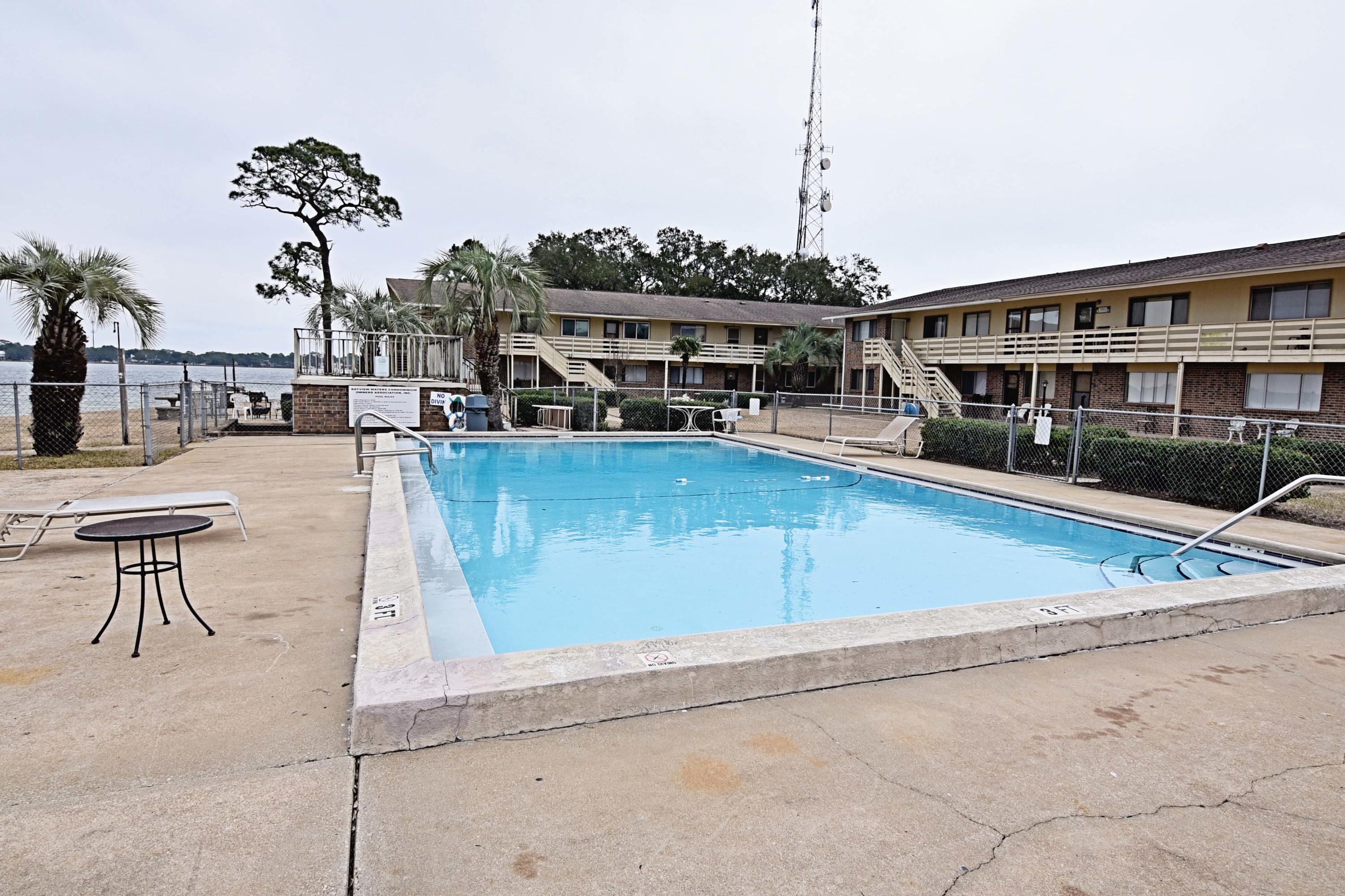 BAYVIEW WATERS CONDO - Residential