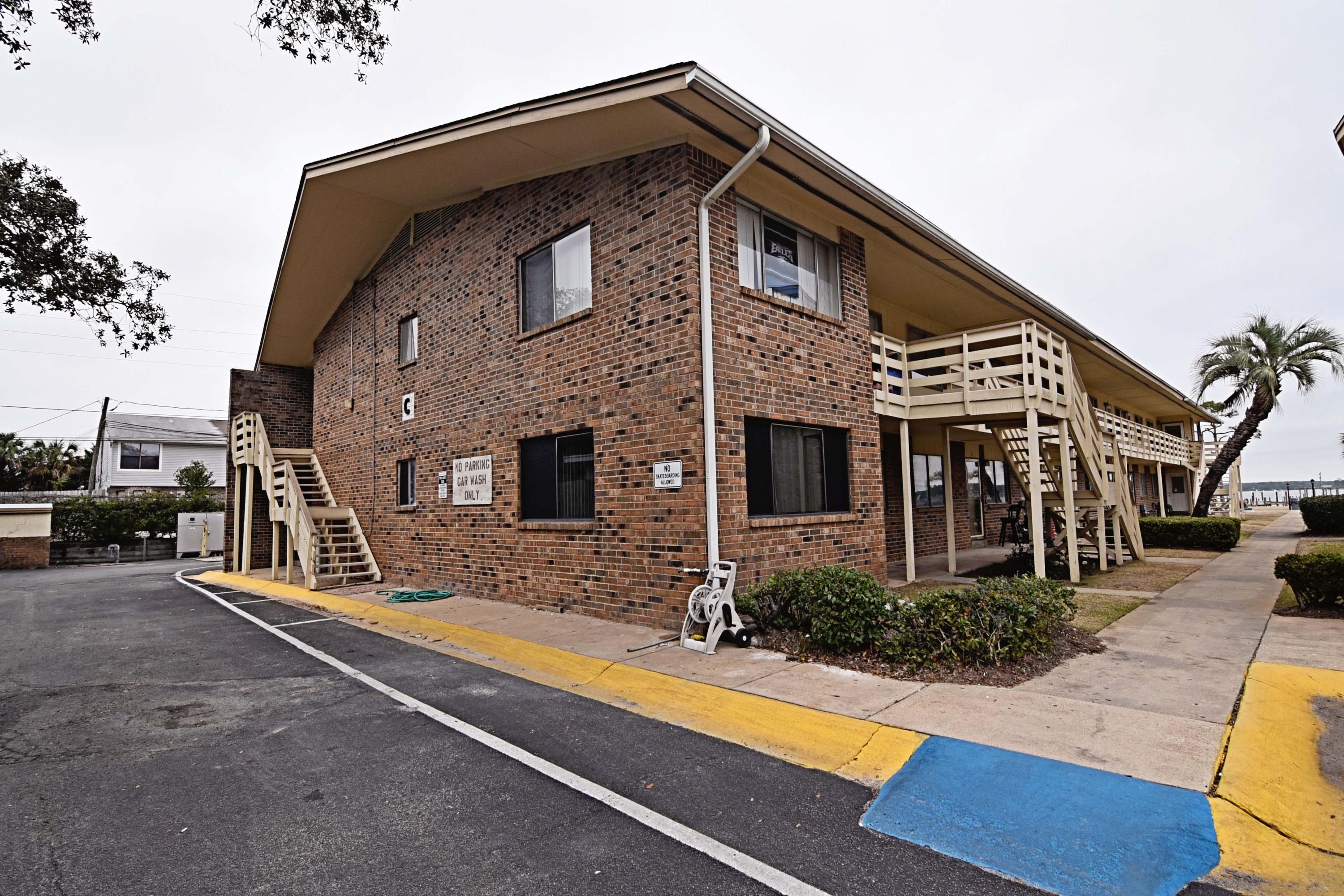 BAYVIEW WATERS CONDO - Residential