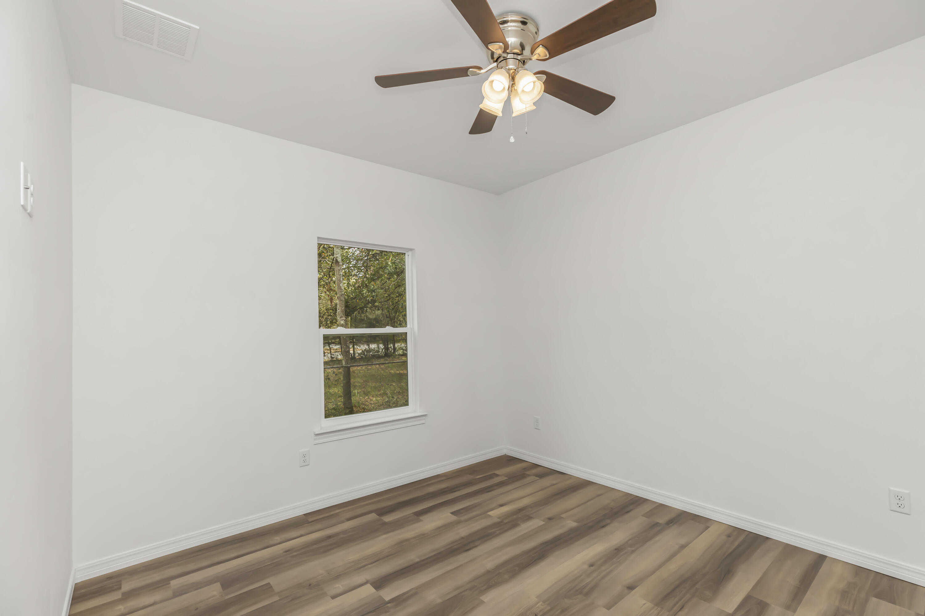 MORRIS ADD CRESTVIEW LOTS 43 & 44 BLK 7 - Residential