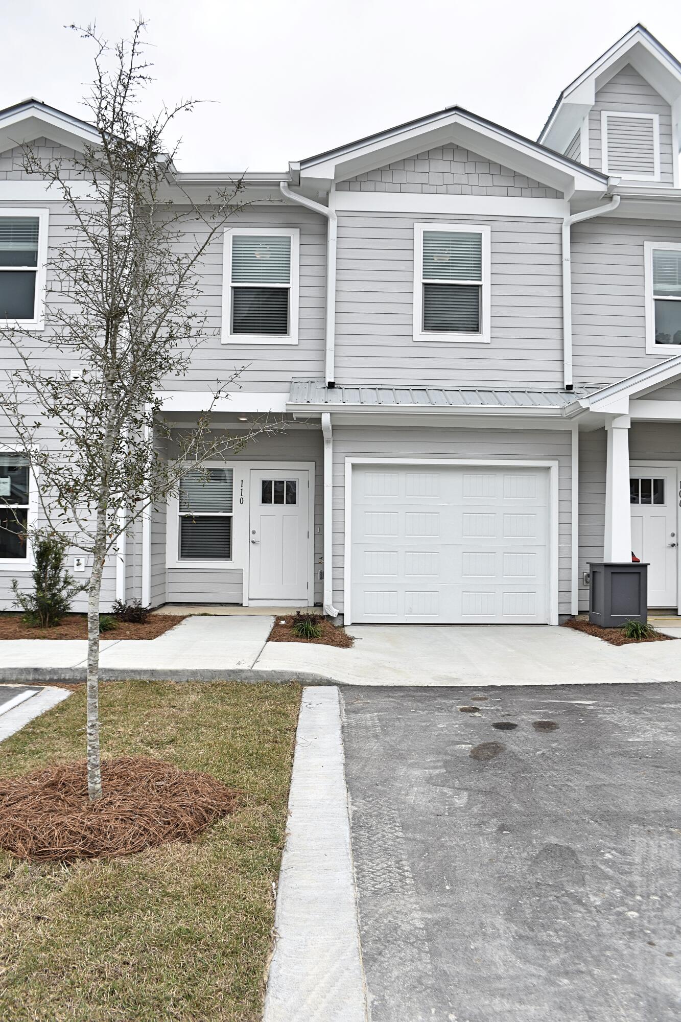 VERANDAS OF FREEPORT, THE - Residential Lease