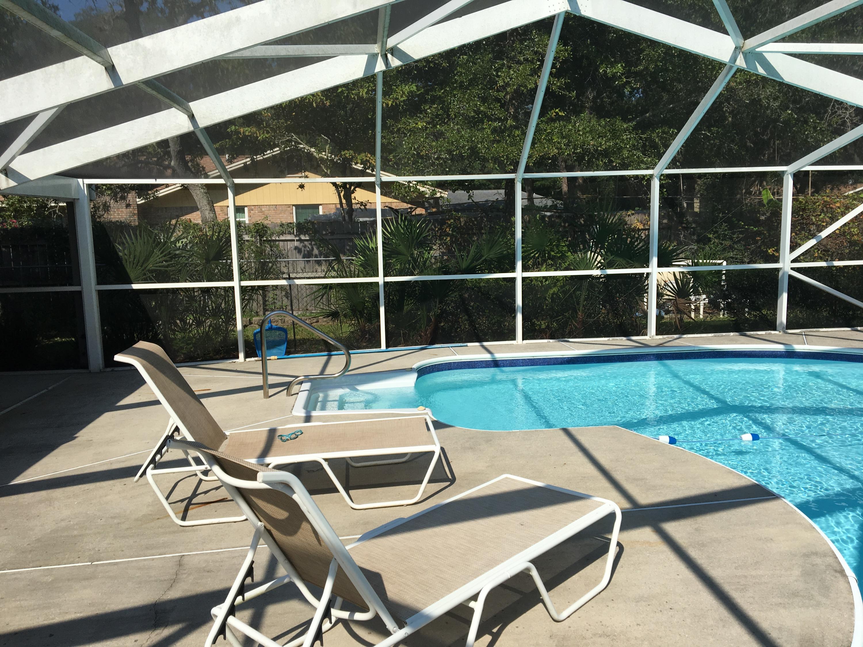 COLLEGE WOOD - Residential