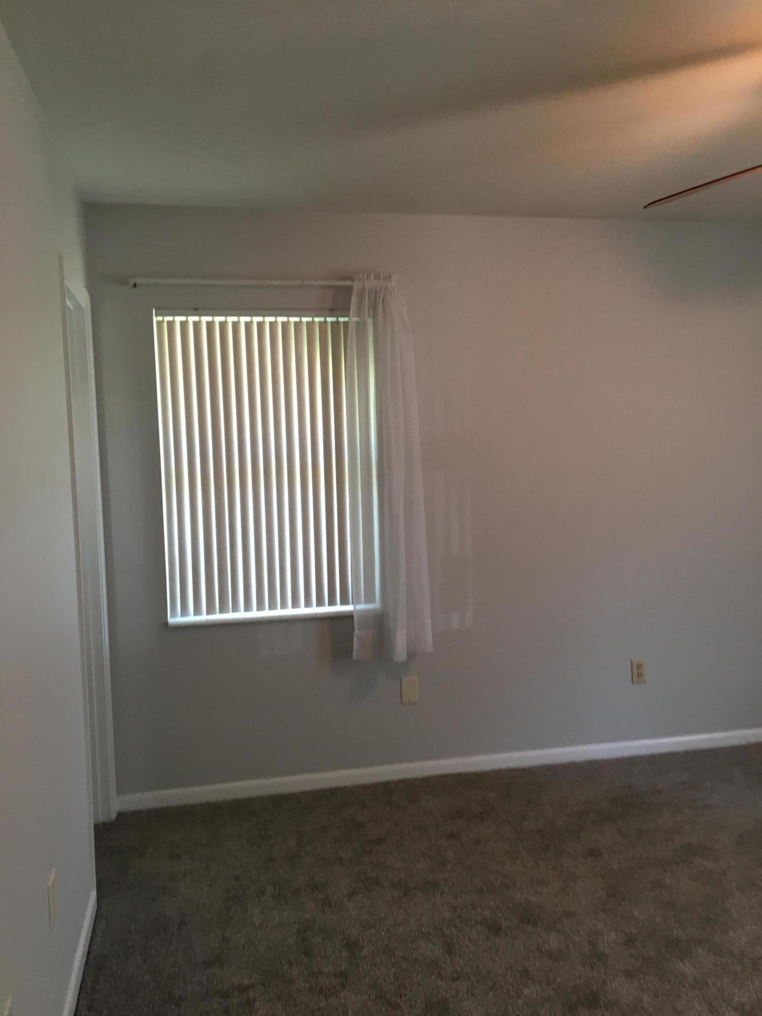 COLLEGE WOOD - Residential