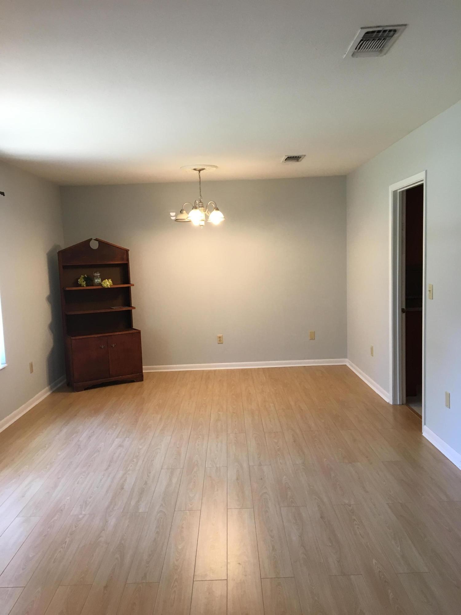 COLLEGE WOOD - Residential