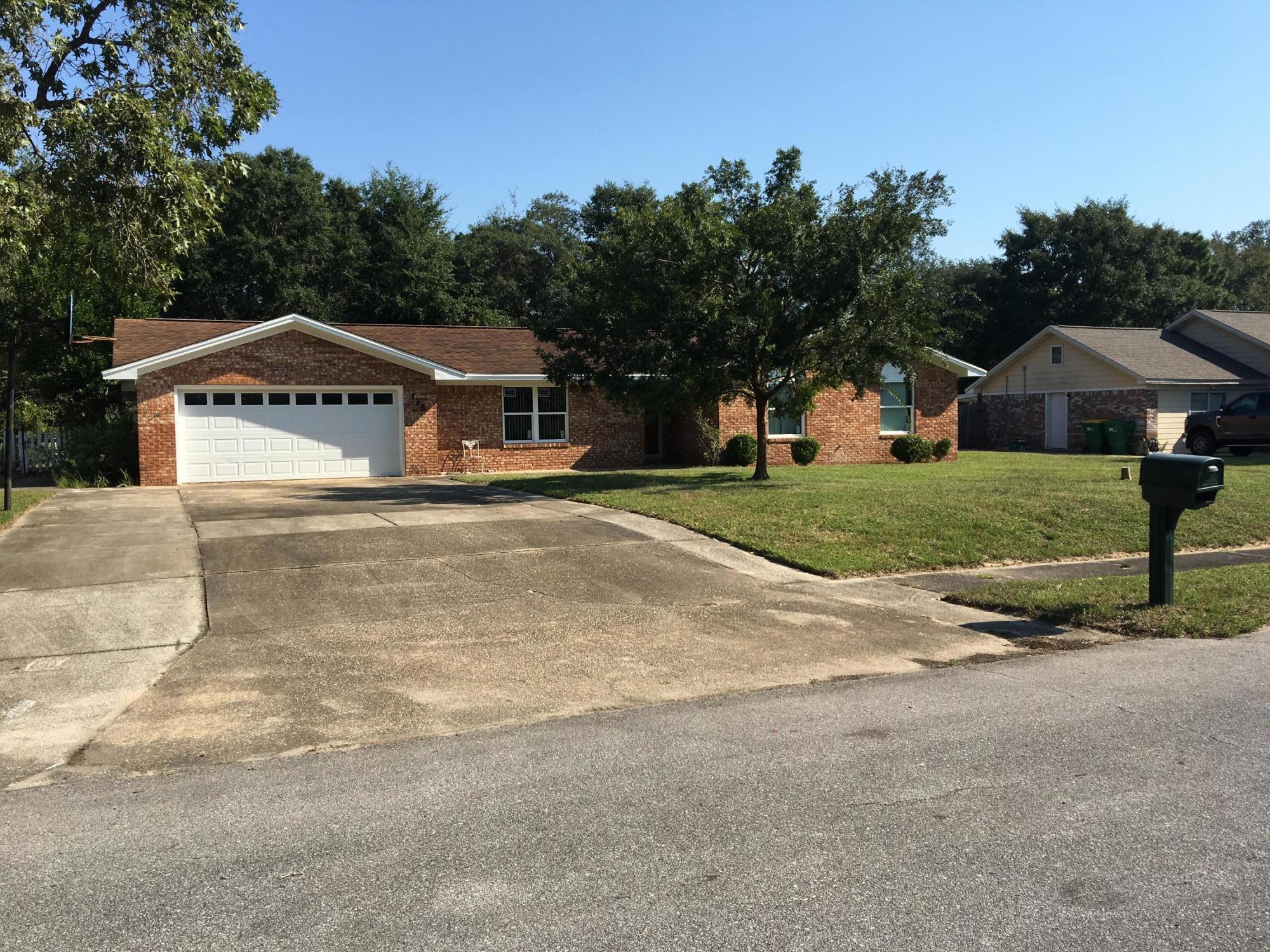 COLLEGE WOOD - Residential