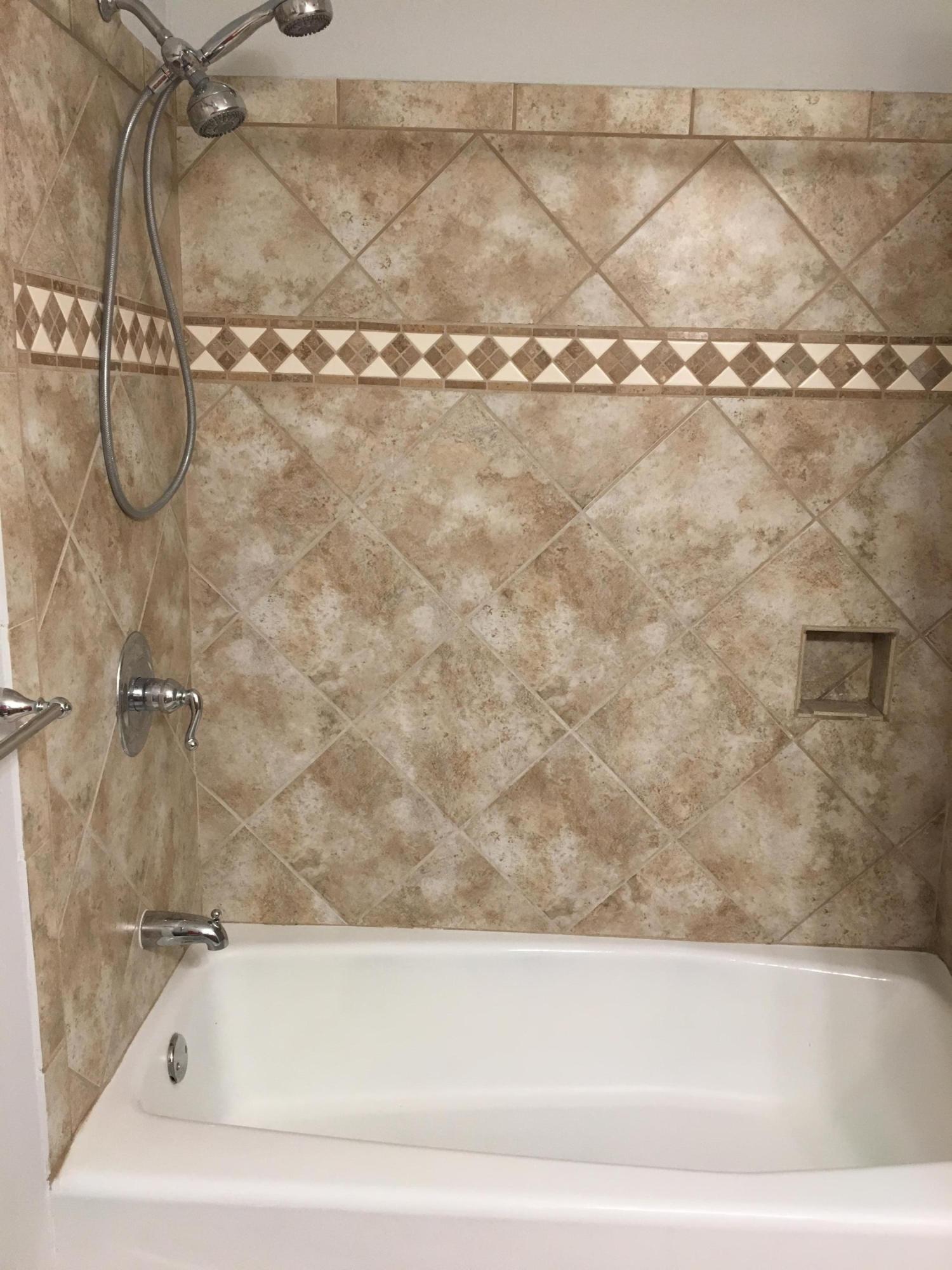 COLLEGE WOOD - Residential