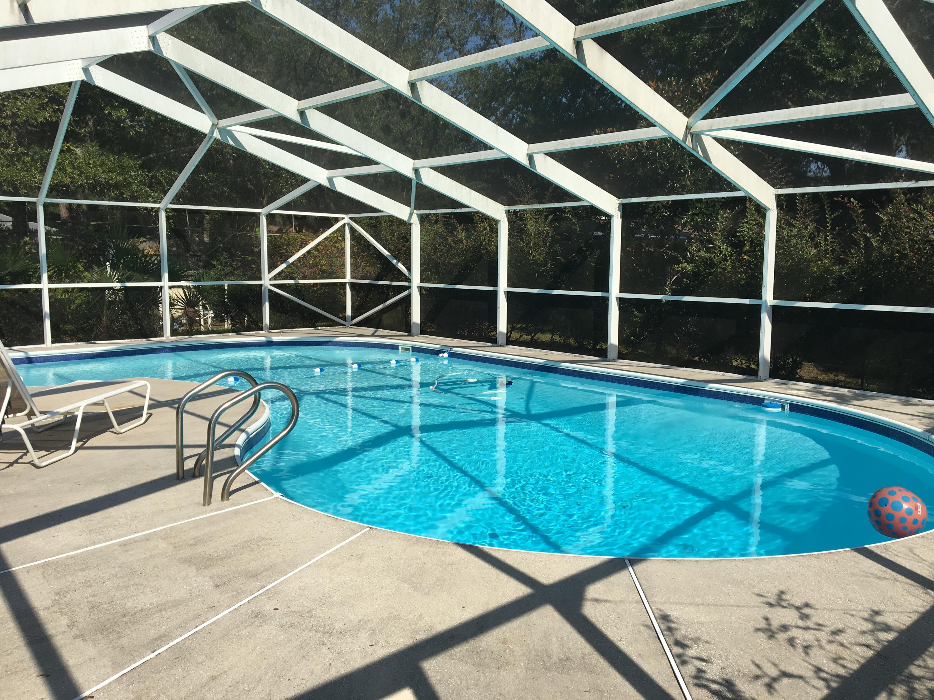 COLLEGE WOOD - Residential