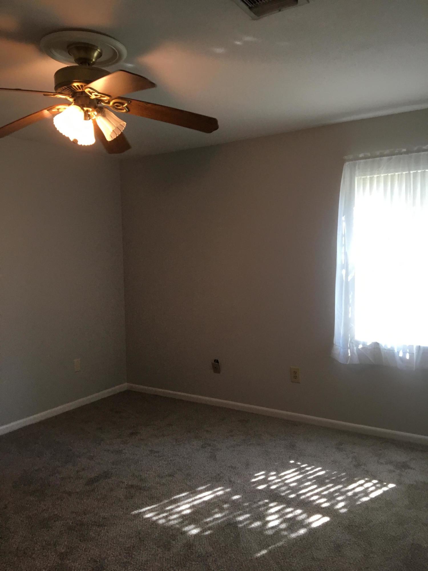 COLLEGE WOOD - Residential