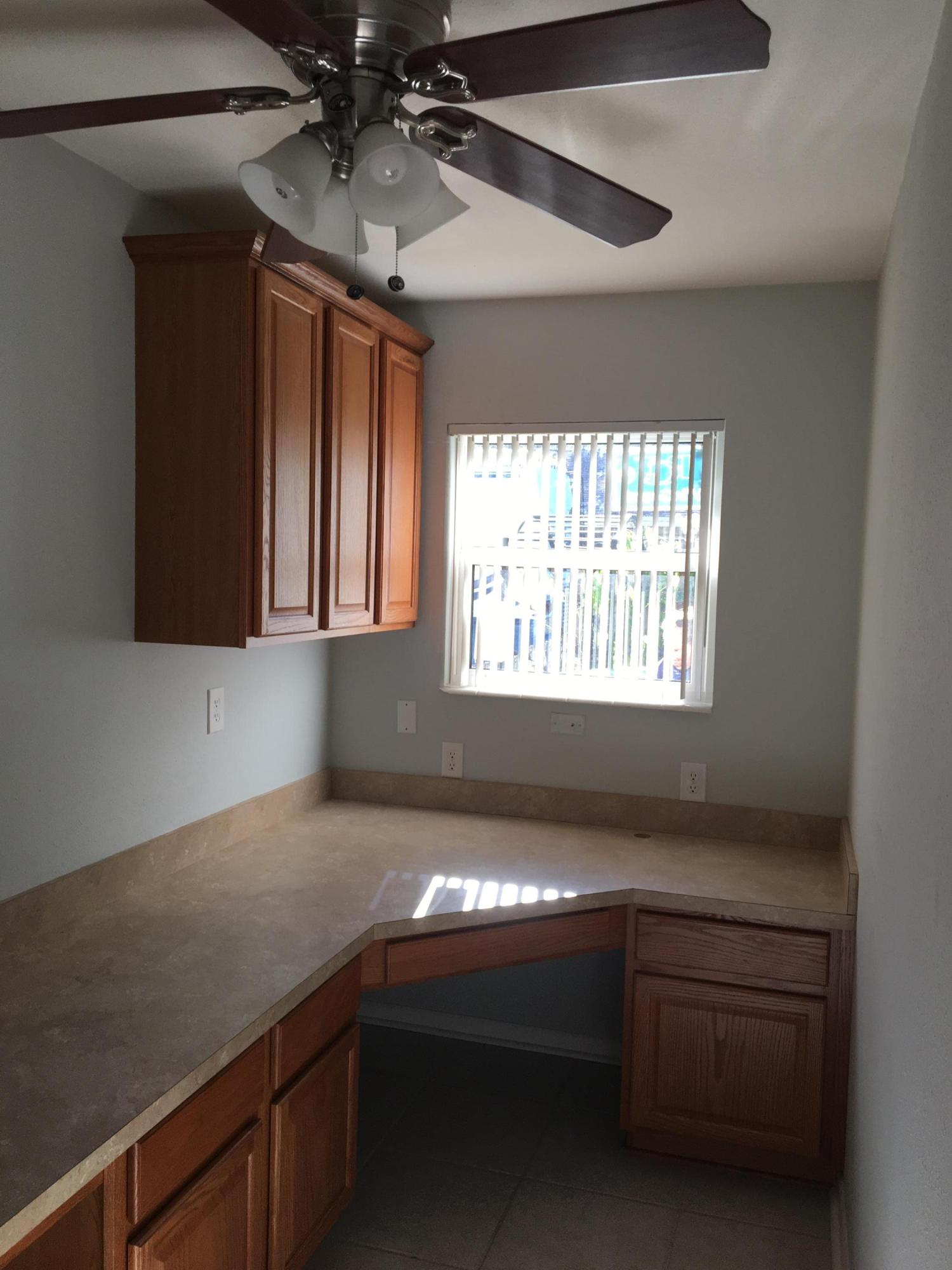 COLLEGE WOOD - Residential