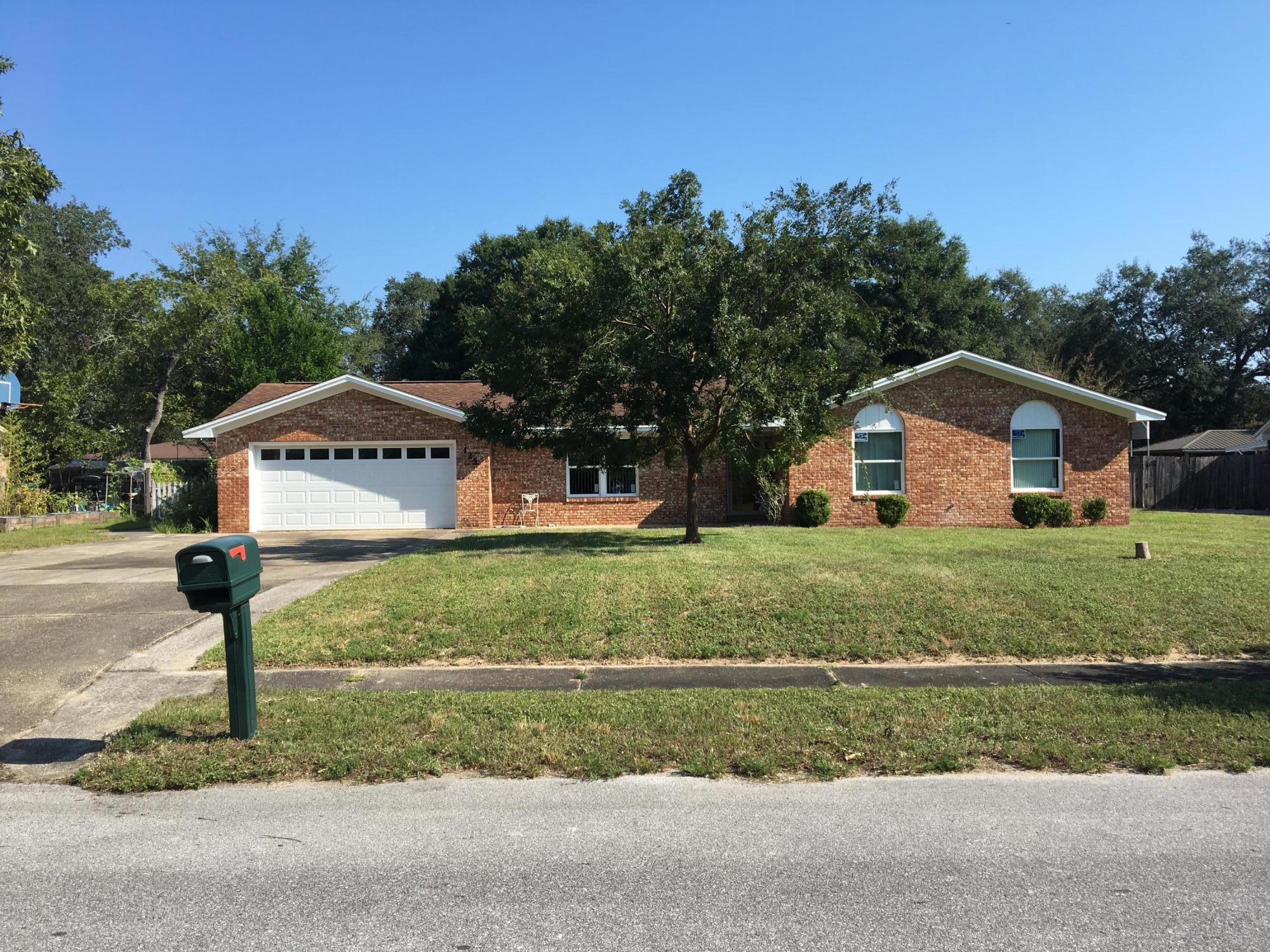 COLLEGE WOOD - Residential