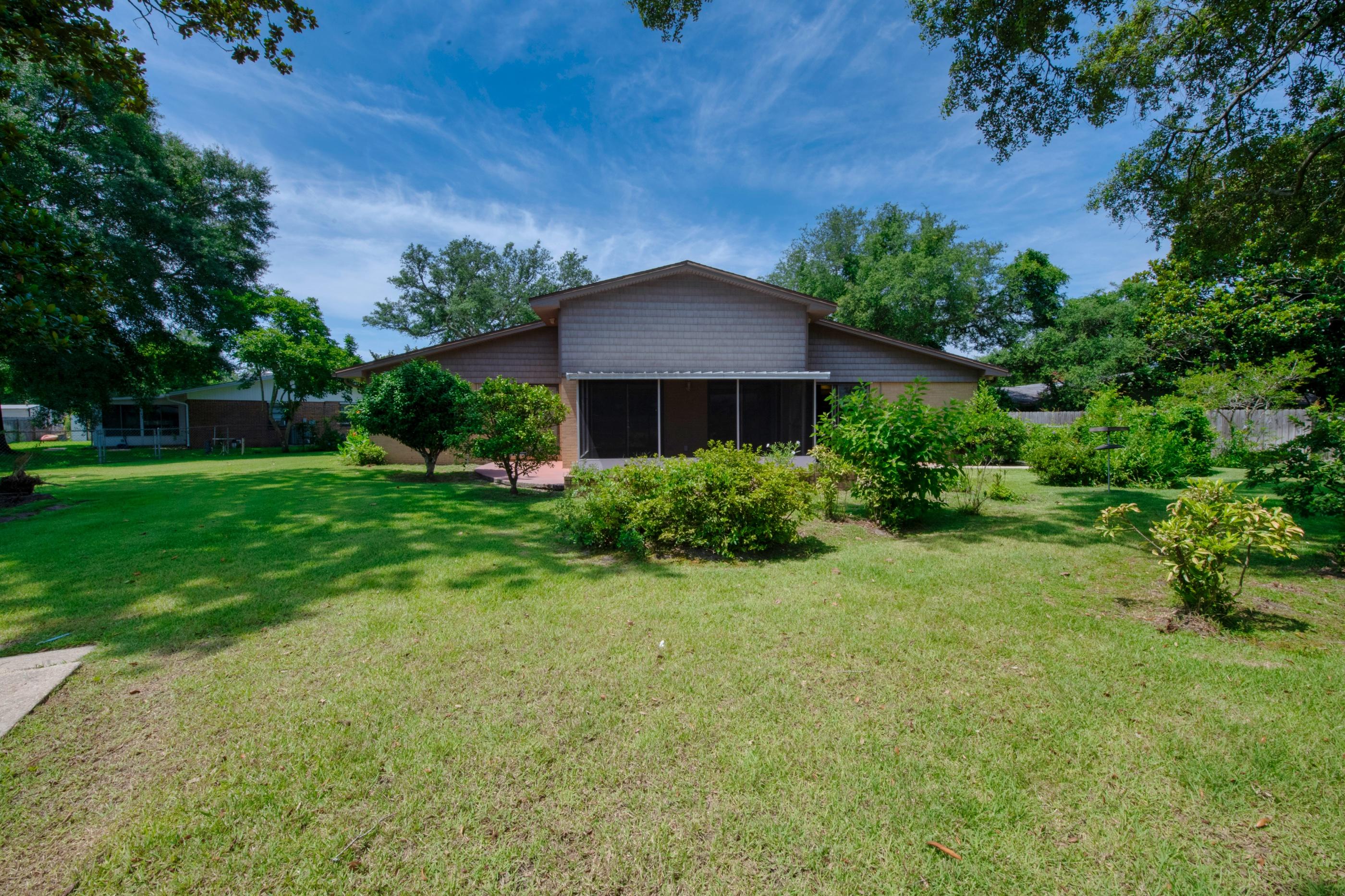 BAYOU WOODS 2ND ADDN - Residential