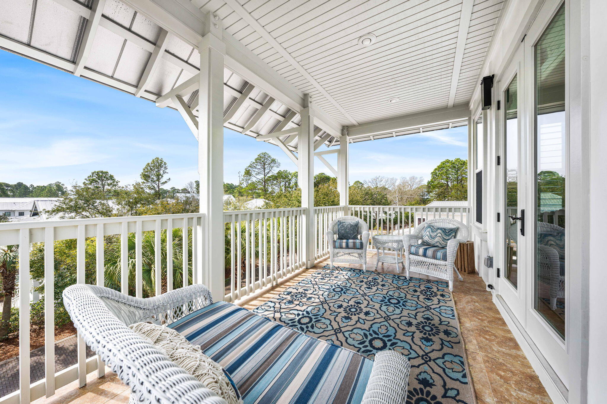 COTTAGES AT EASTERN LAKE - Residential