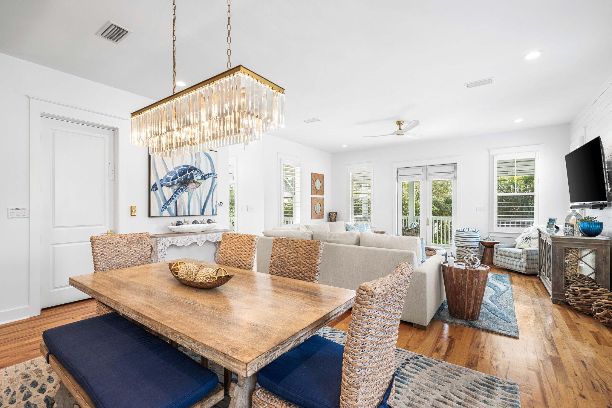 COTTAGES AT EASTERN LAKE - Residential