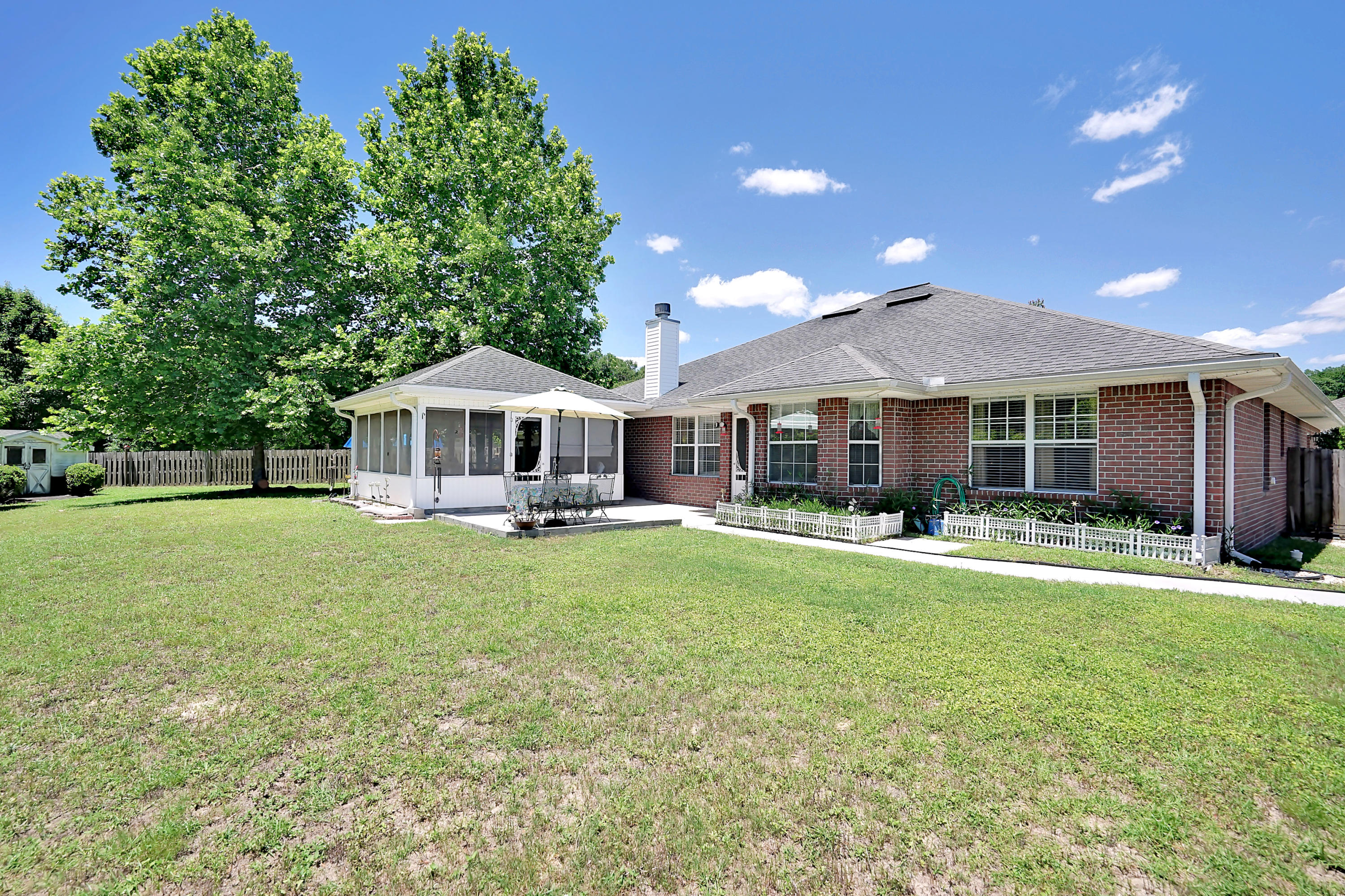 LEE FARMS PH I - Residential