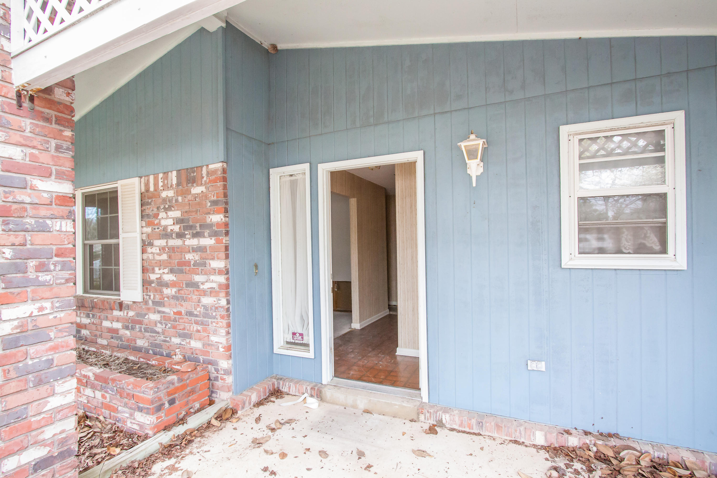 LAKE LORRAINE ESTATES 1 - Residential