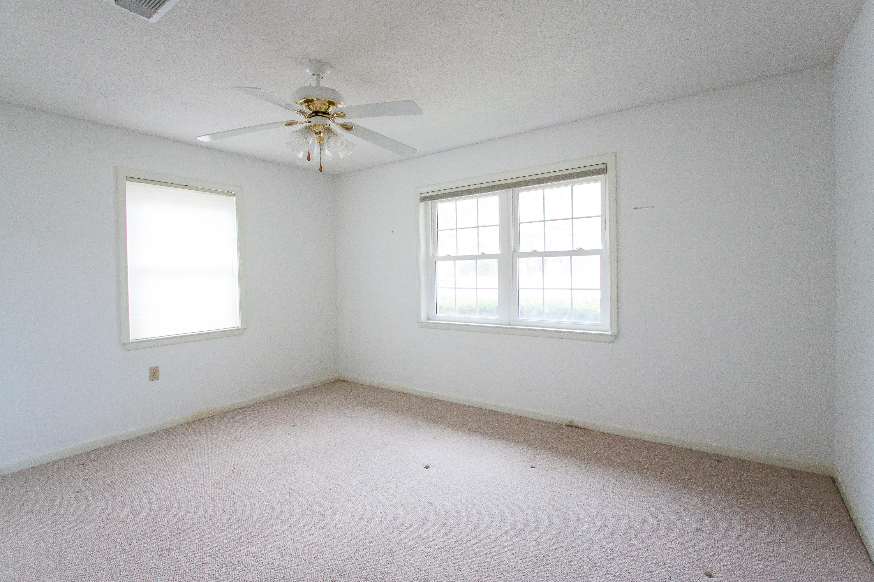 LAKE LORRAINE ESTATES 1 - Residential