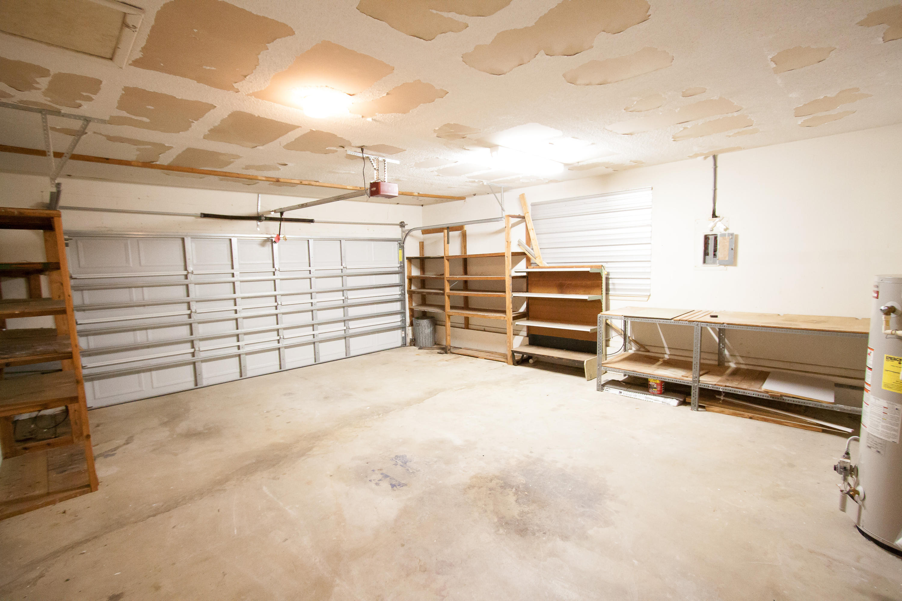 LAKE LORRAINE ESTATES 1 - Residential