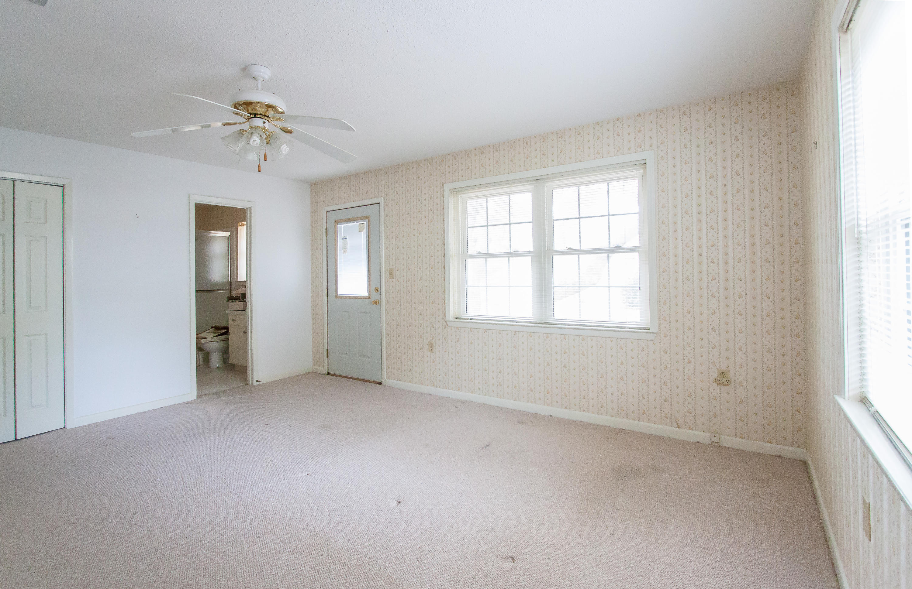 LAKE LORRAINE ESTATES 1 - Residential