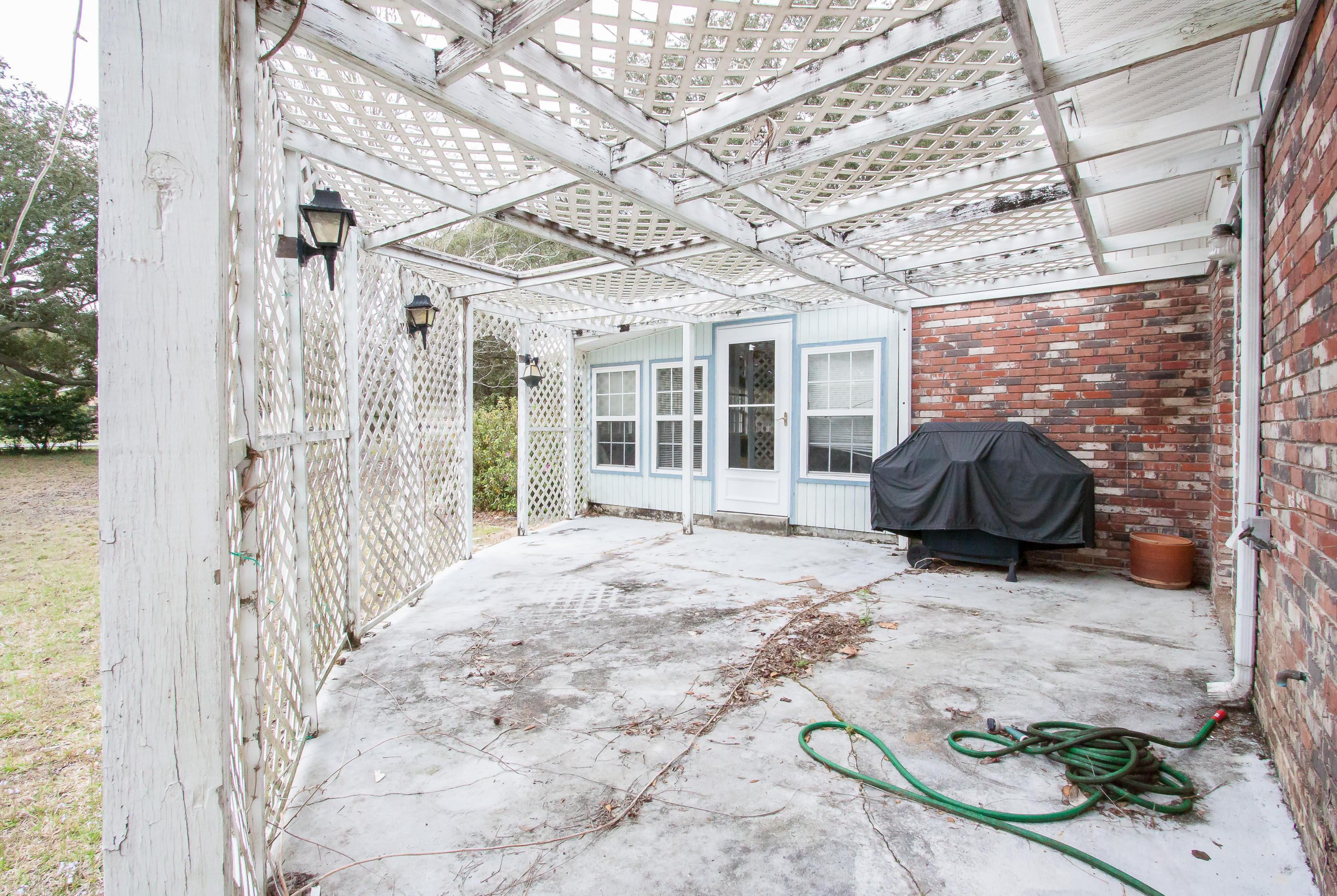 LAKE LORRAINE ESTATES 1 - Residential