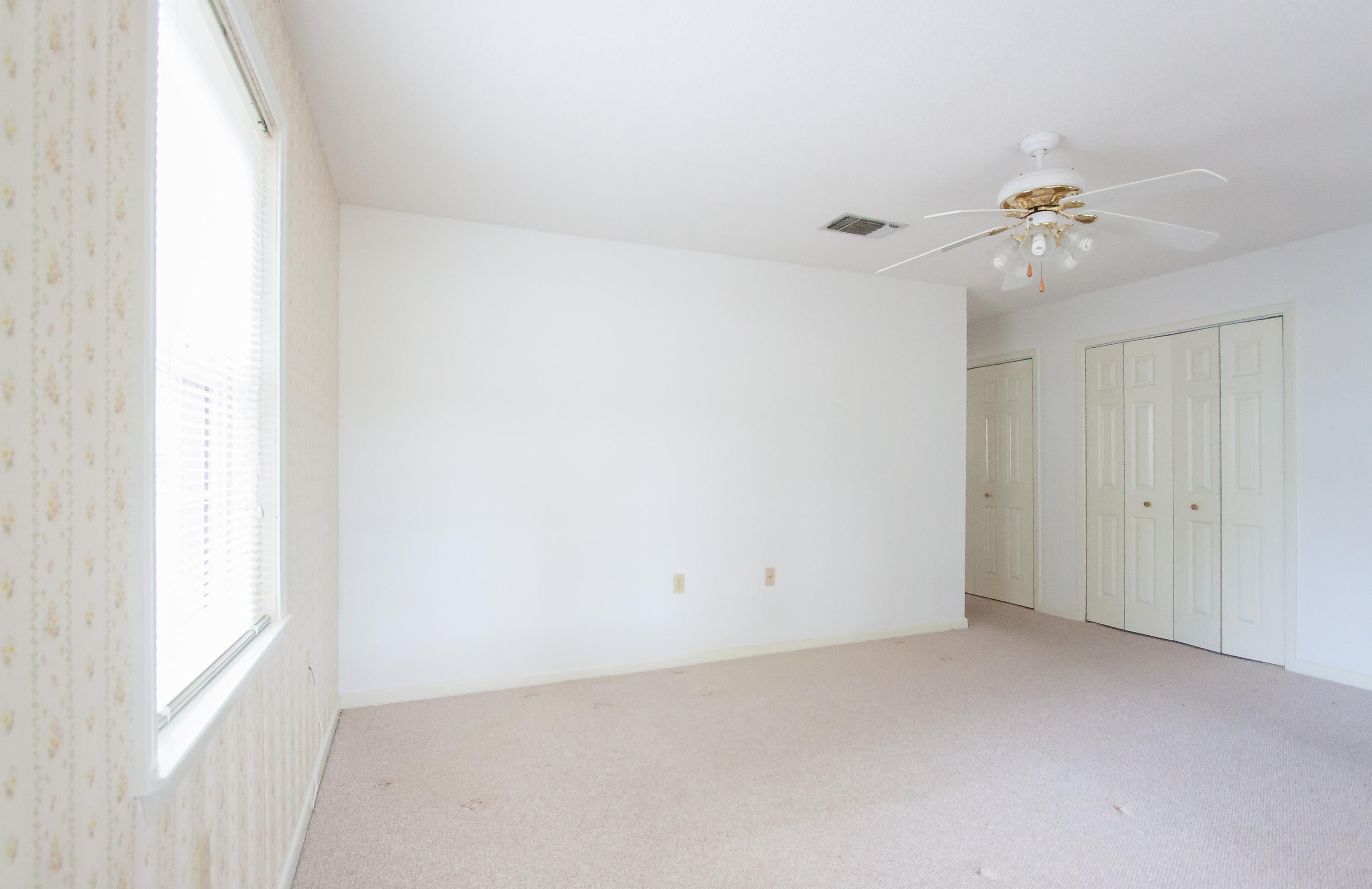 LAKE LORRAINE ESTATES 1 - Residential