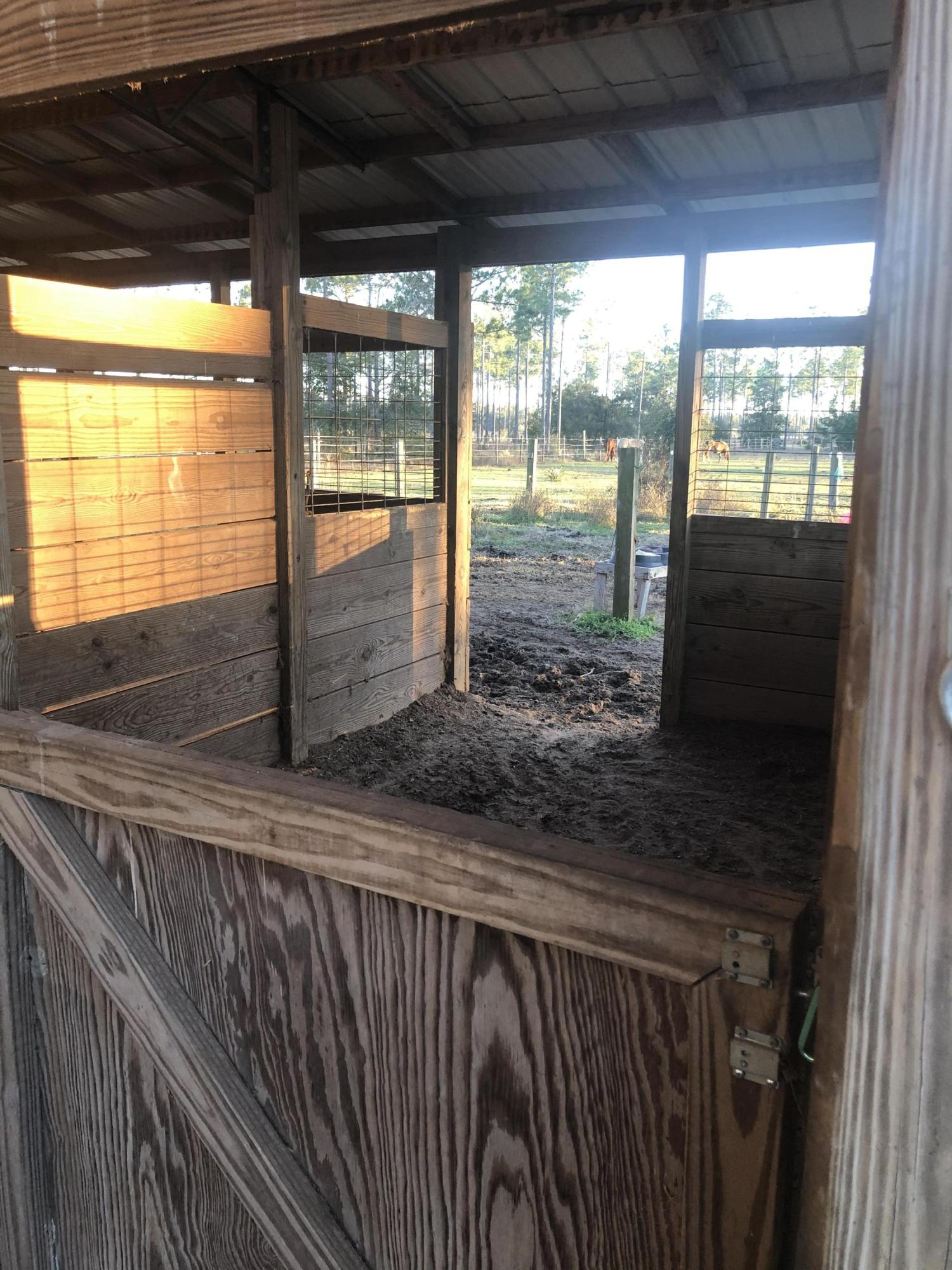 STABLES AT SANDY PINES - Land