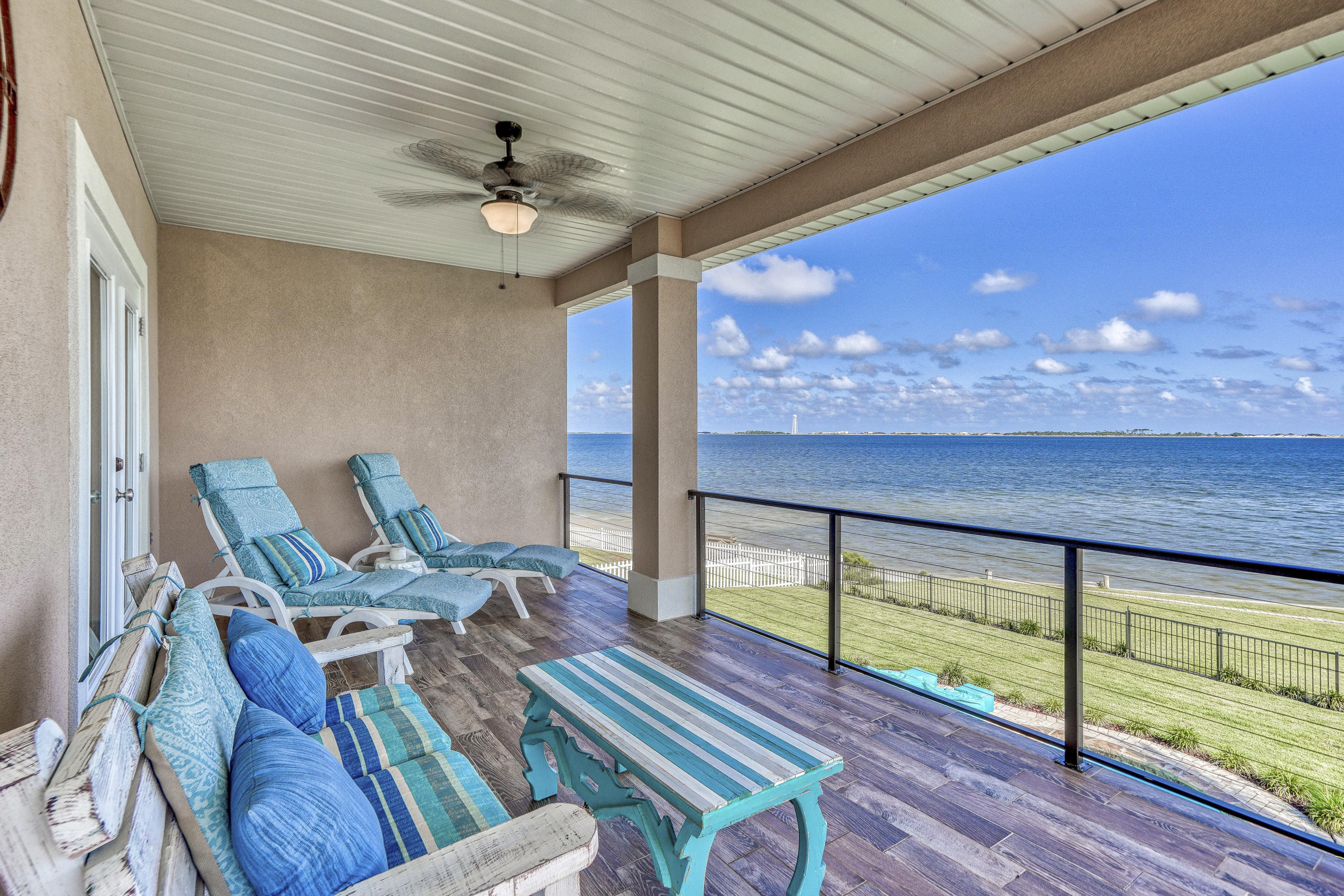 RIVIERA BEACH - Residential