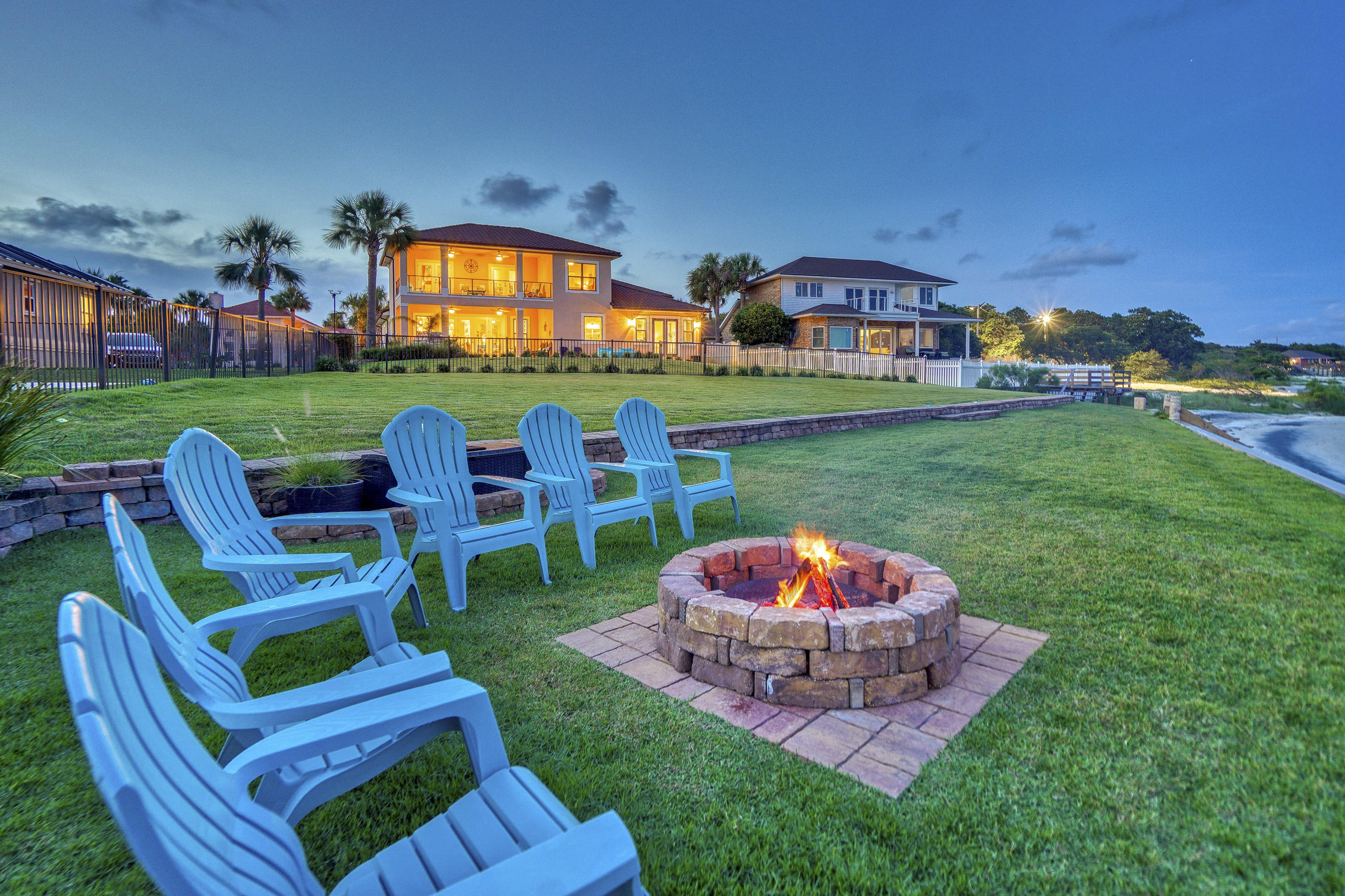 RIVIERA BEACH - Residential