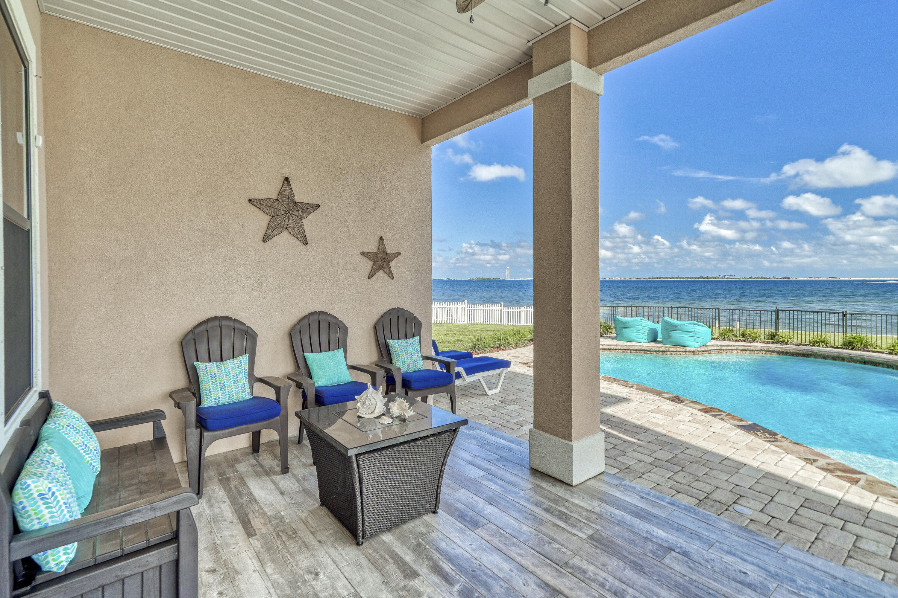 RIVIERA BEACH - Residential