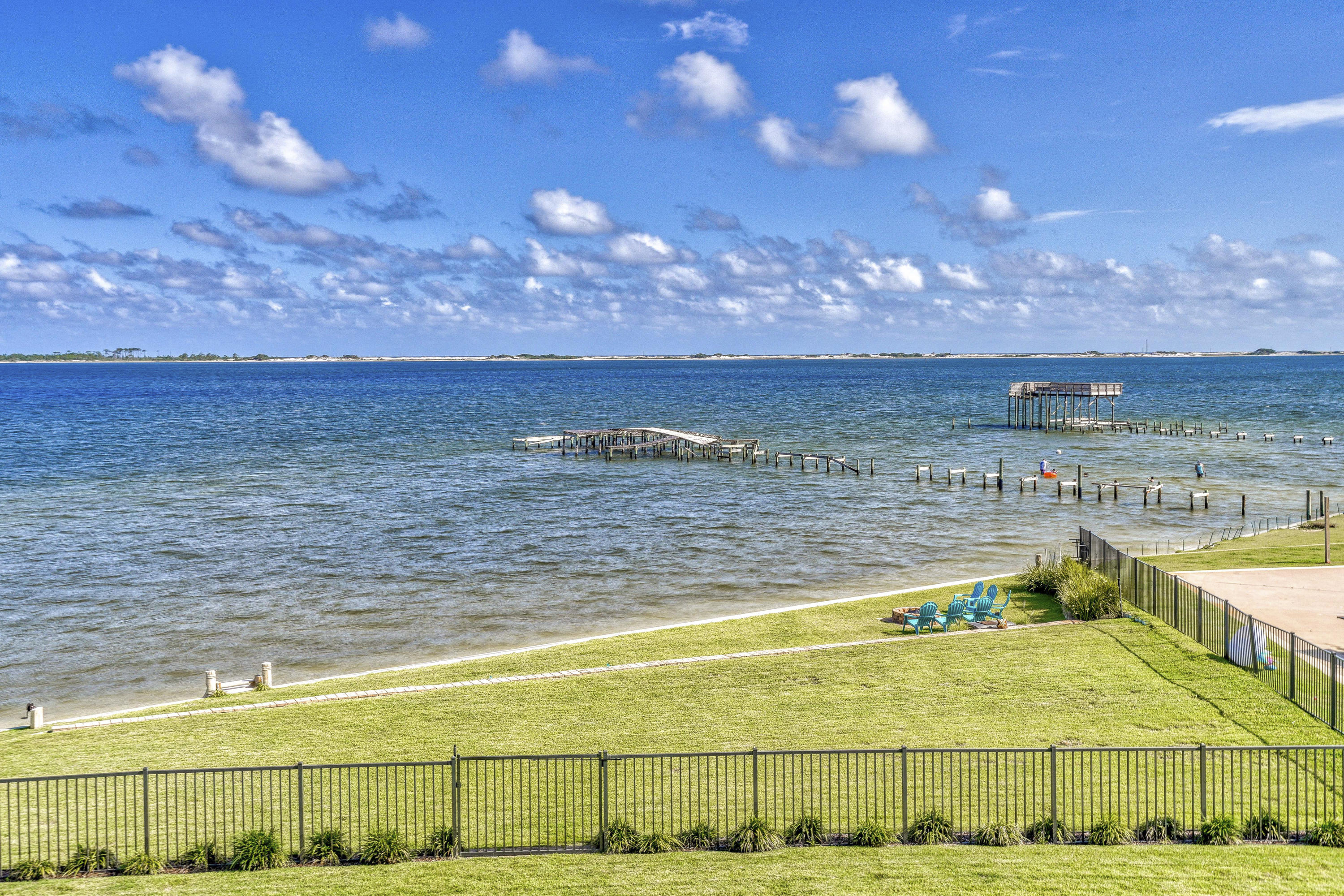 RIVIERA BEACH - Residential