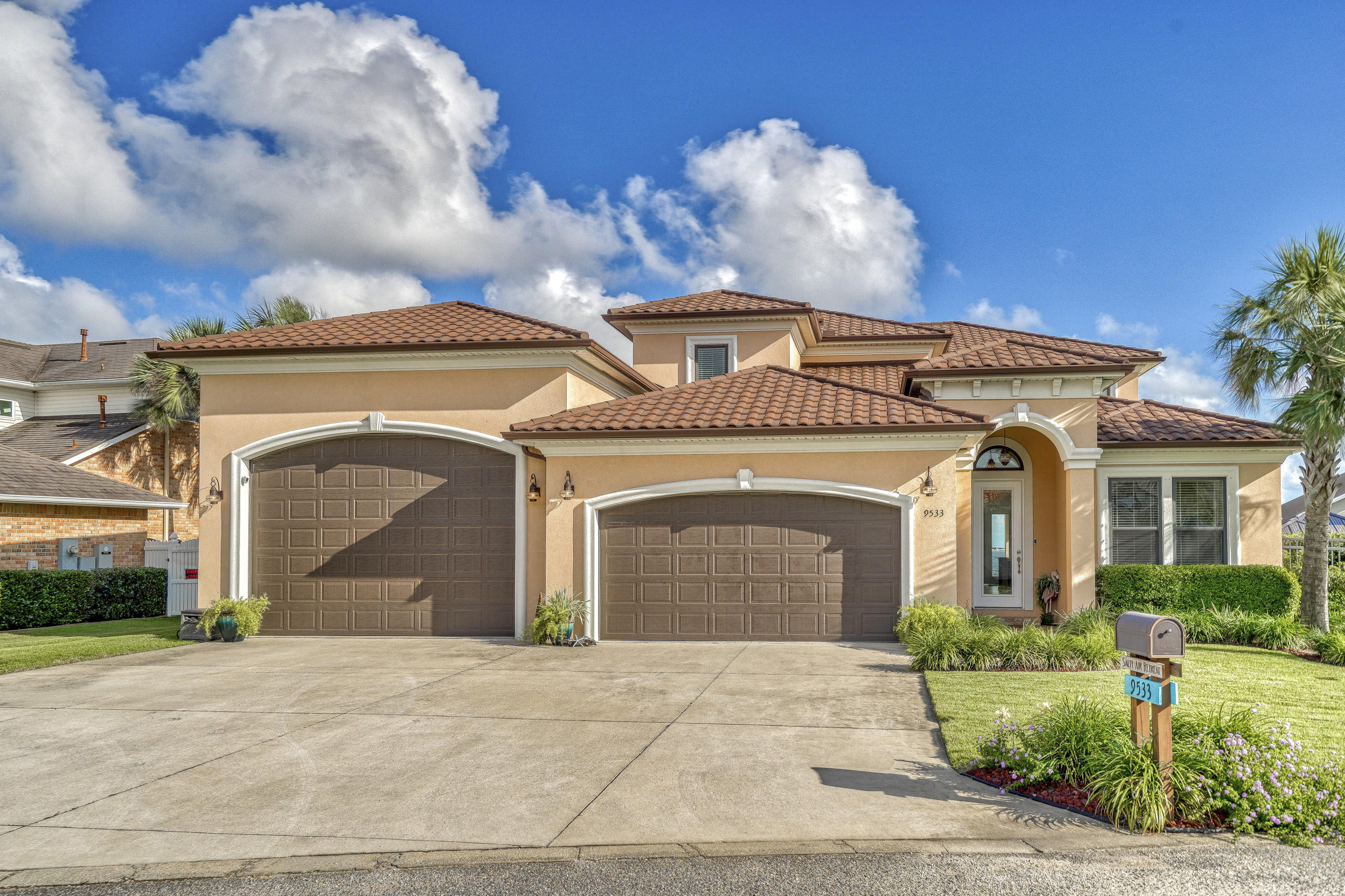 RIVIERA BEACH - Residential