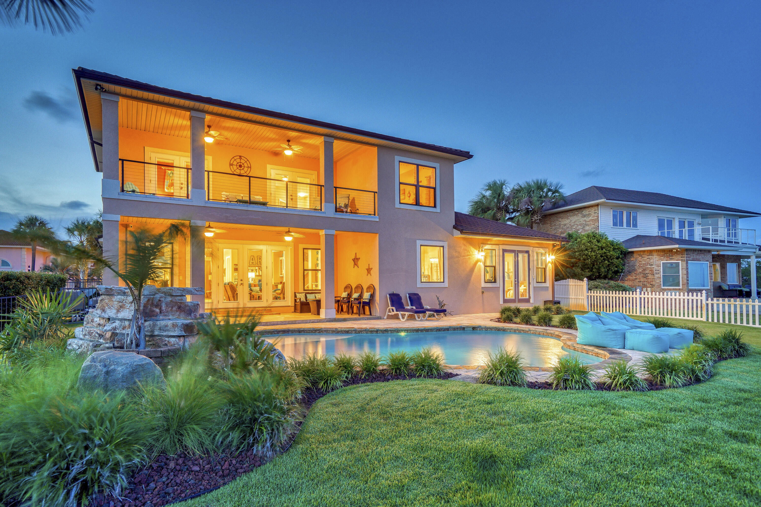 RIVIERA BEACH - Residential