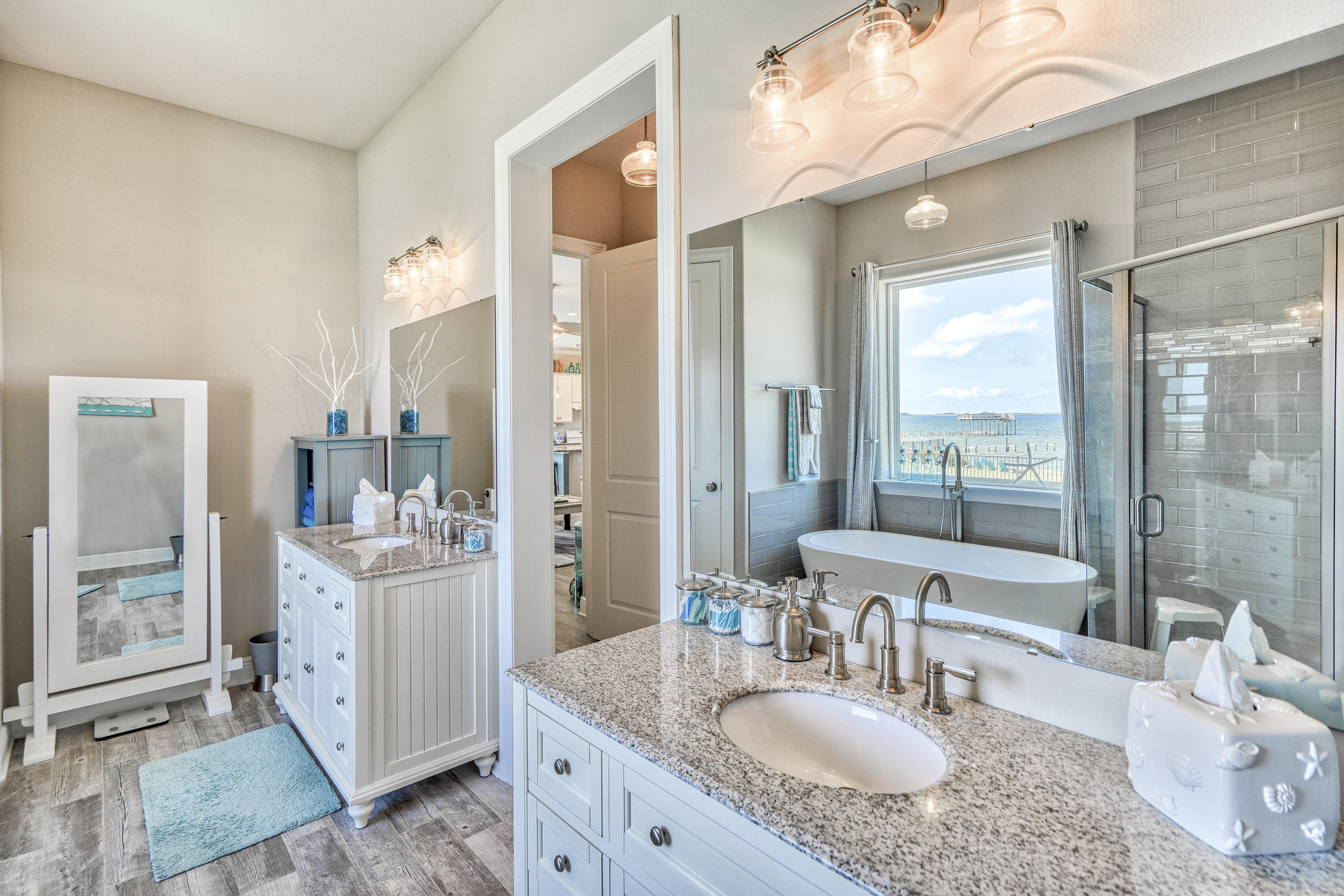 RIVIERA BEACH - Residential