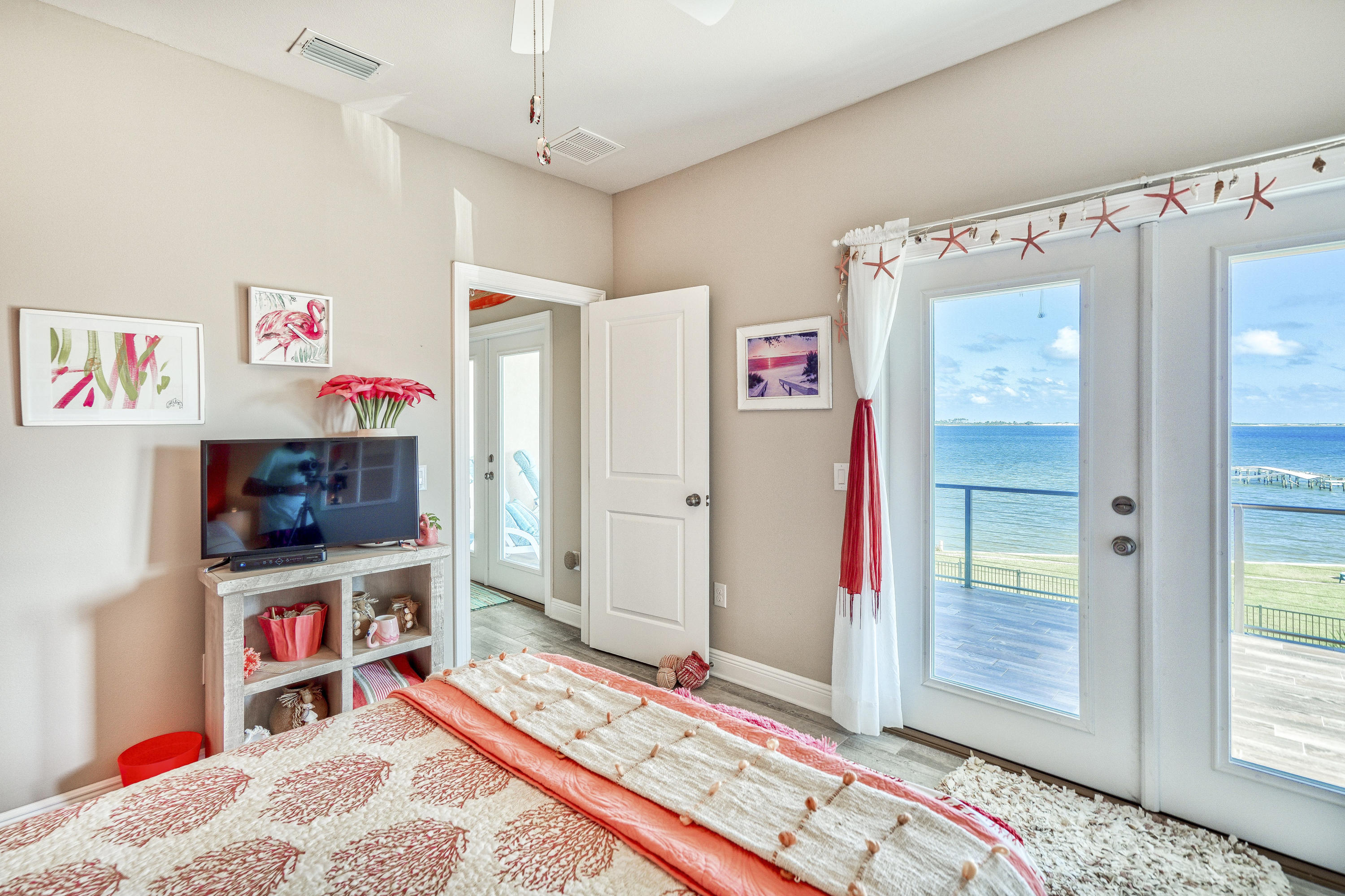 RIVIERA BEACH - Residential