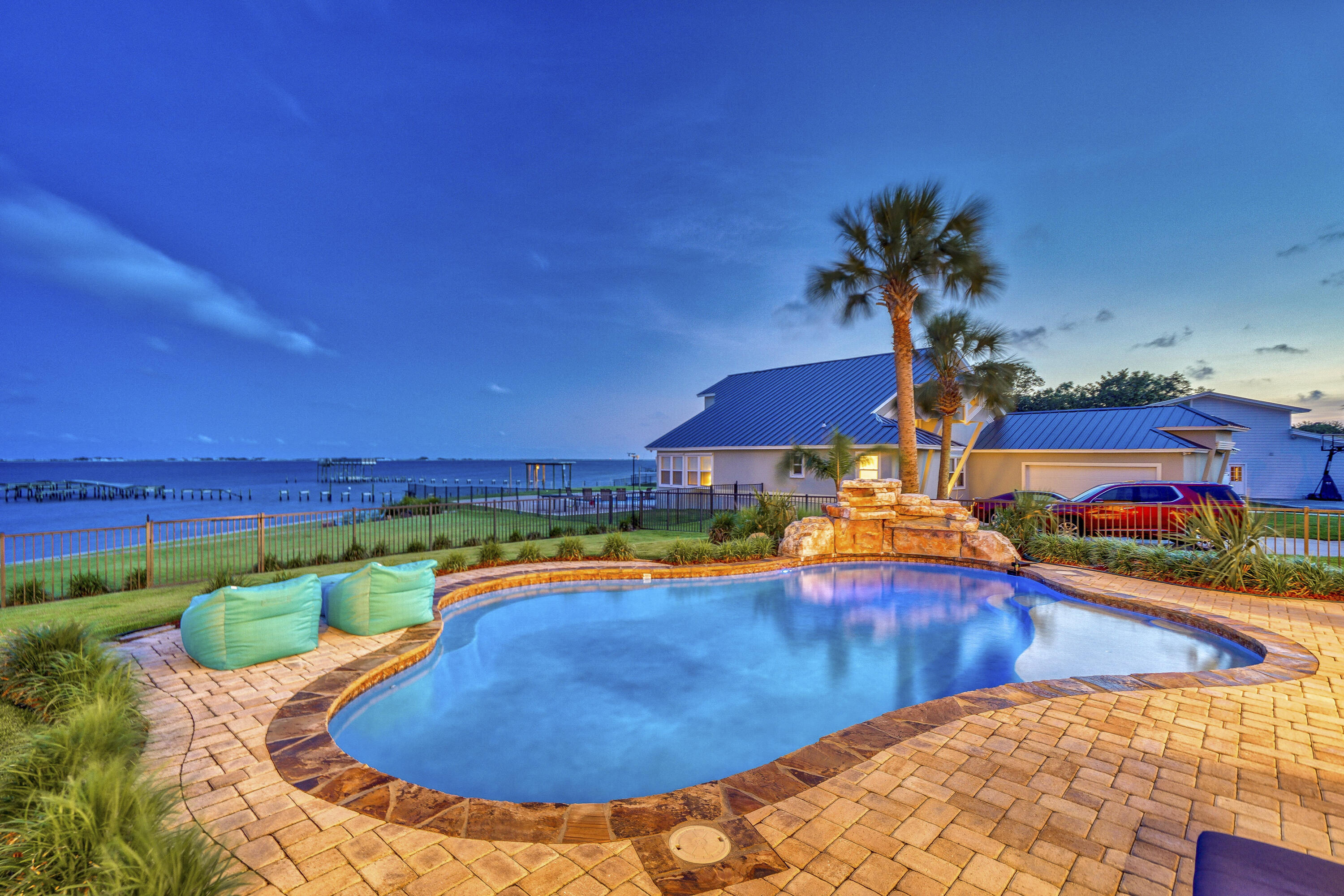 RIVIERA BEACH - Residential