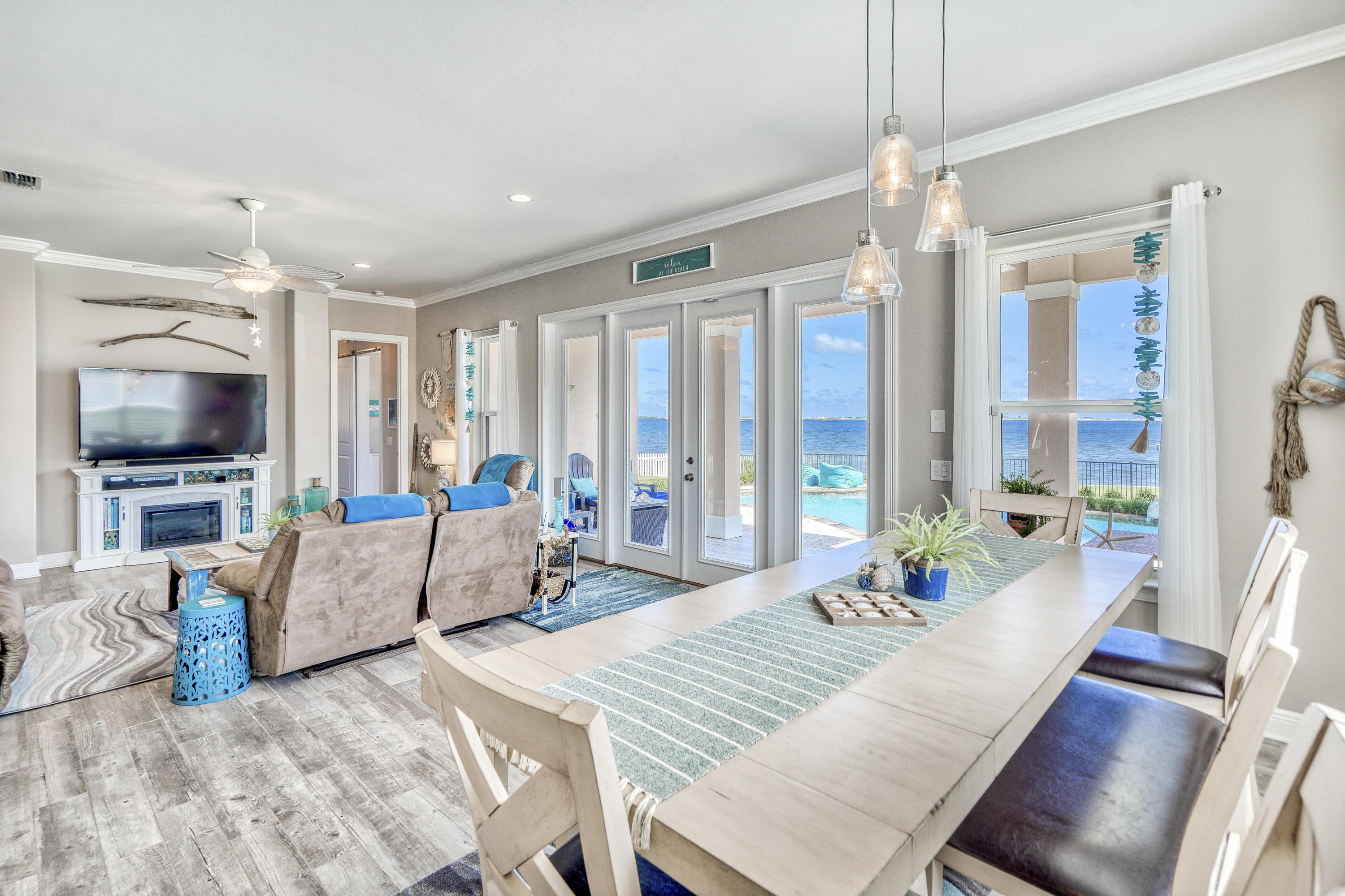 RIVIERA BEACH - Residential