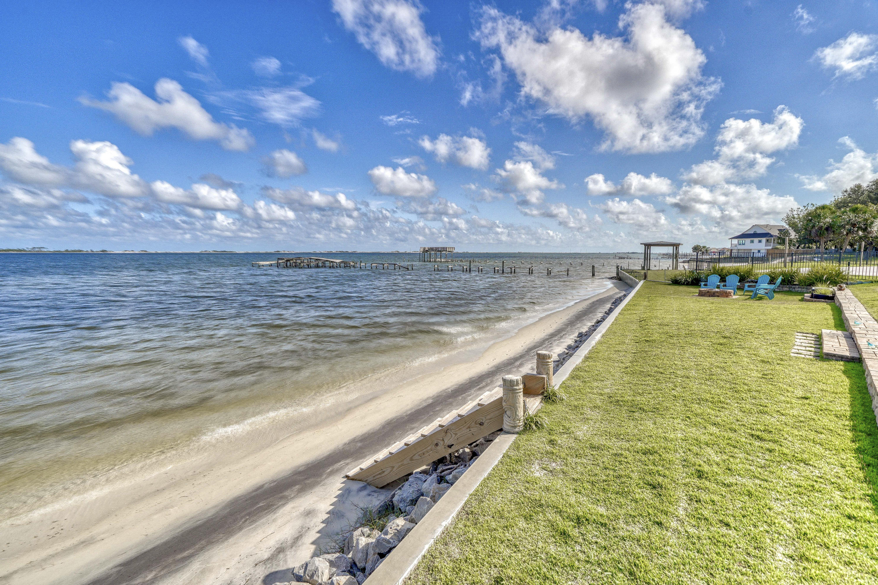 RIVIERA BEACH - Residential