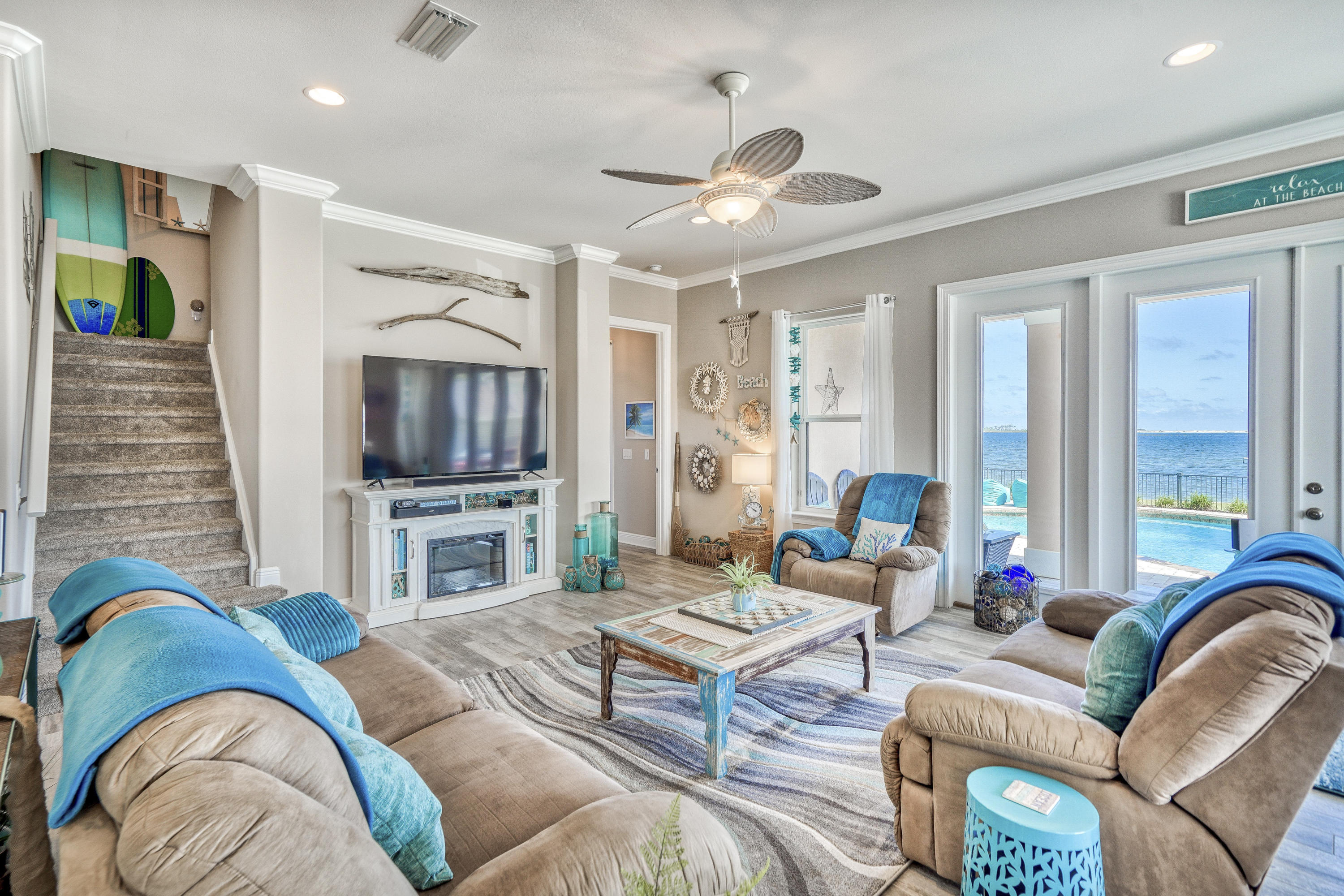 RIVIERA BEACH - Residential